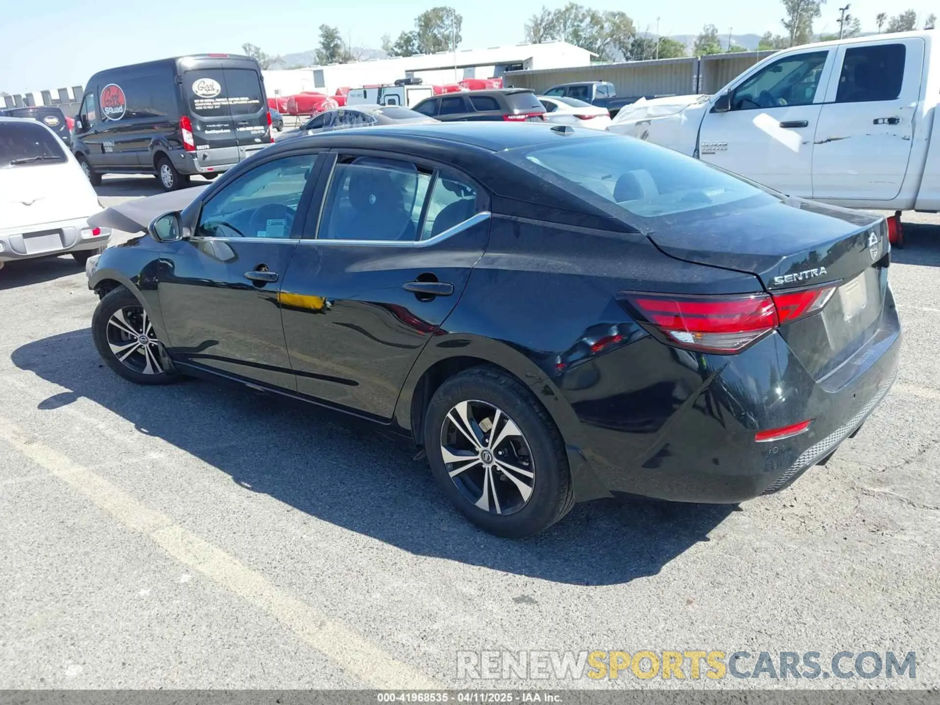 3 fotografías del automóvil dañado 3N1AB8CV6NY215788 NISSAN SENTRA 2022