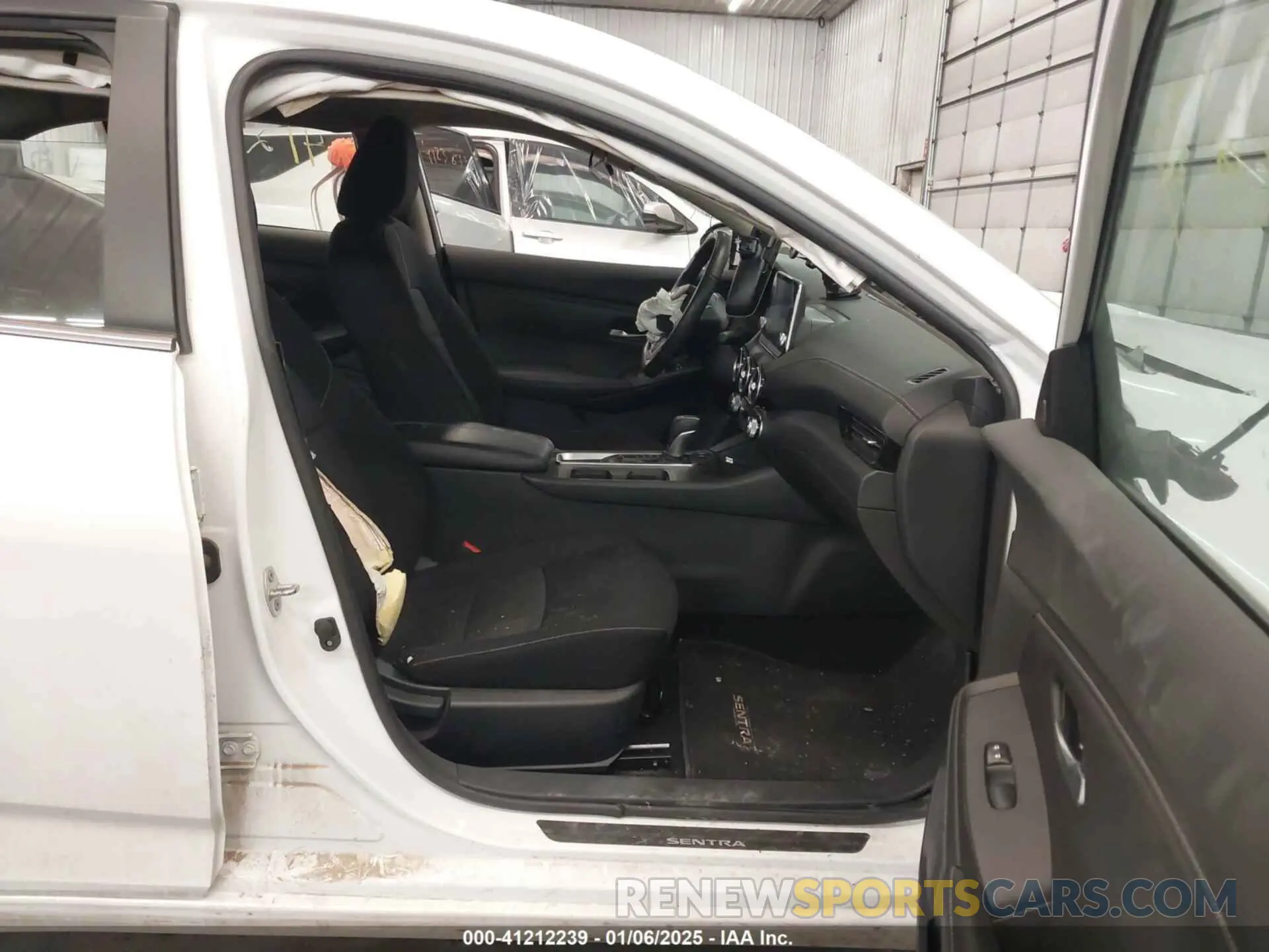 5 fotografías del automóvil dañado 3N1AB8CV6NY244580 NISSAN SENTRA 2022