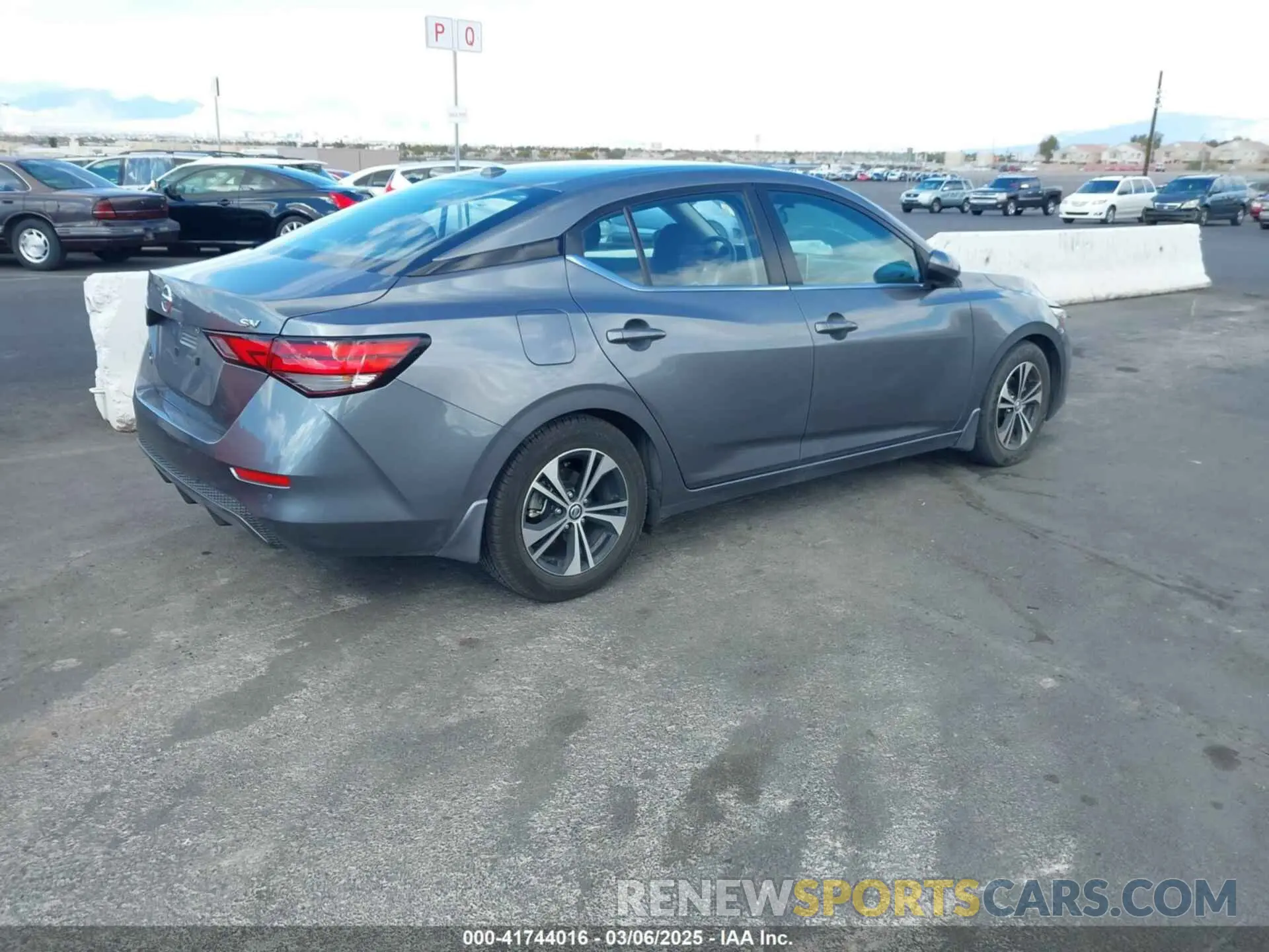 4 fotografías del automóvil dañado 3N1AB8CV6NY268426 NISSAN SENTRA 2022