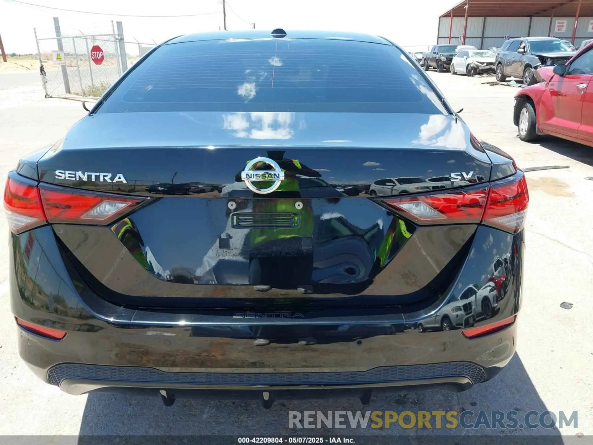 16 fotografías del automóvil dañado 3N1AB8CV6NY311503 NISSAN SENTRA 2022