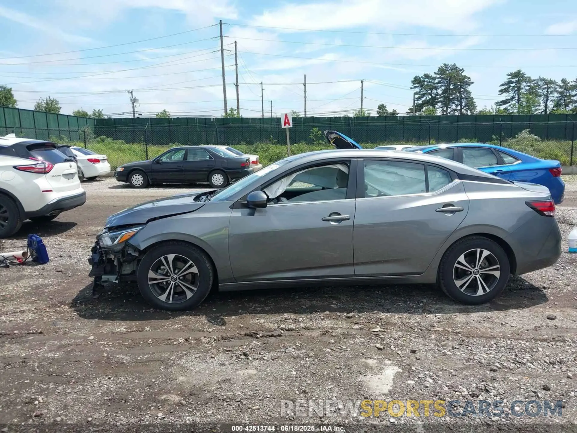 14 fotografías del automóvil dañado 3N1AB8CV8NY240997 NISSAN SENTRA 2022