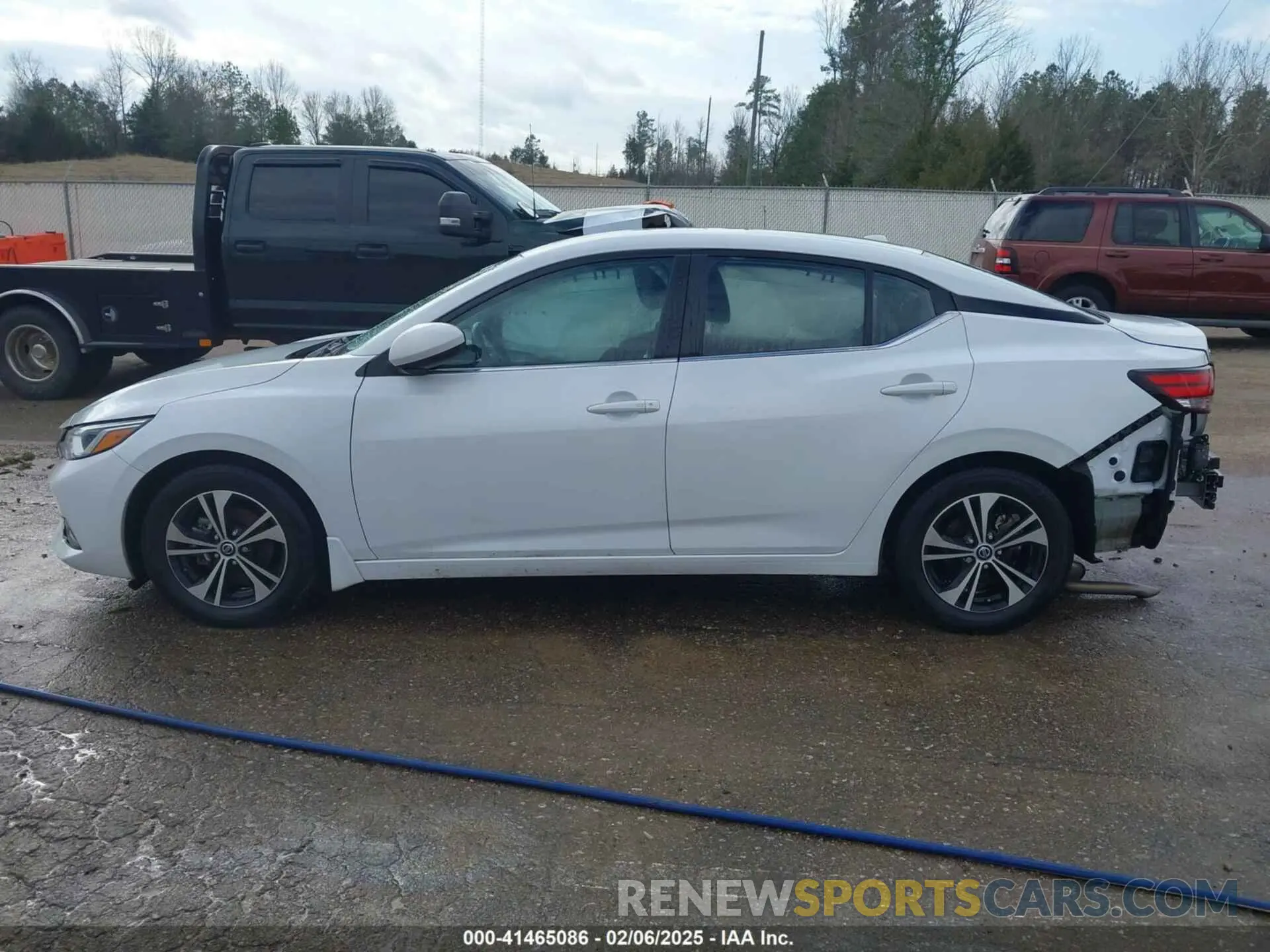 15 fotografías del automóvil dañado 3N1AB8CV8NY246508 NISSAN SENTRA 2022