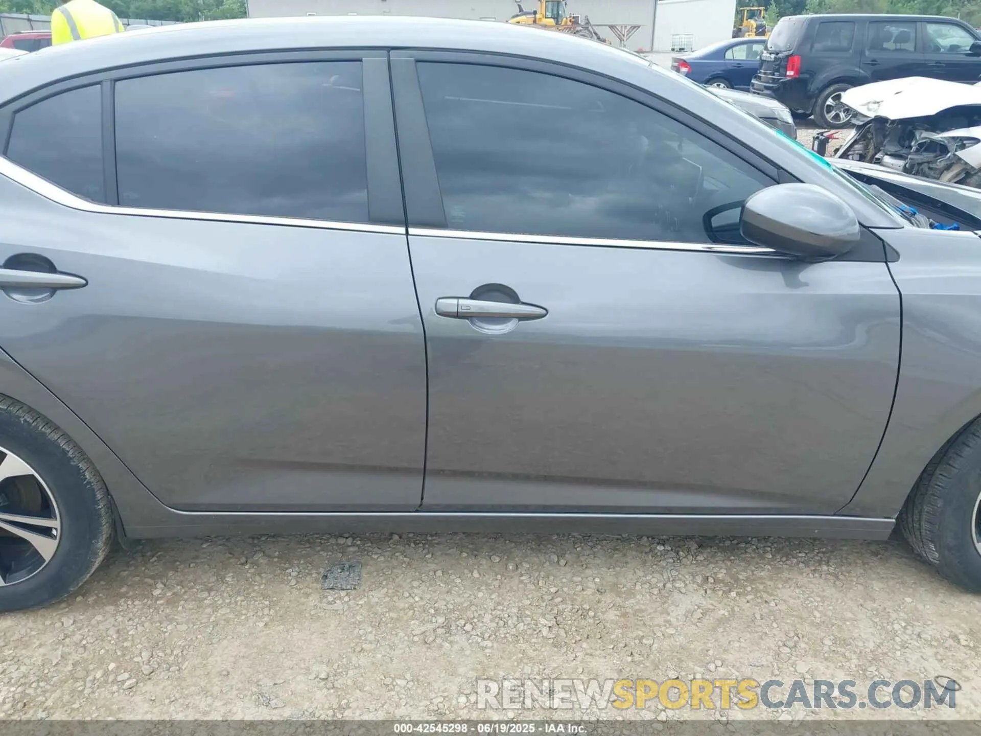 13 fotografías del automóvil dañado 3N1AB8CV8NY254852 NISSAN SENTRA 2022