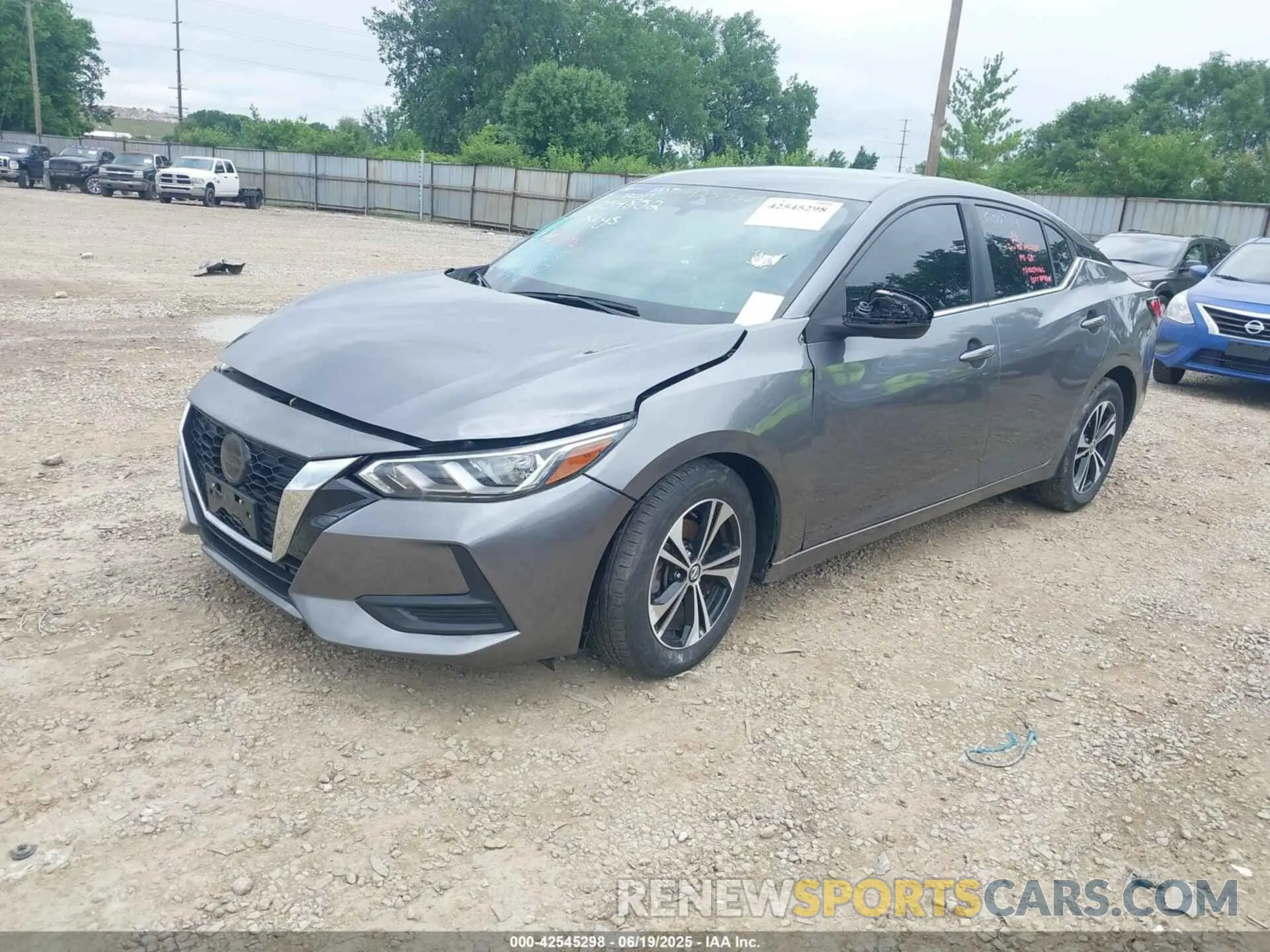 2 fotografías del automóvil dañado 3N1AB8CV8NY254852 NISSAN SENTRA 2022