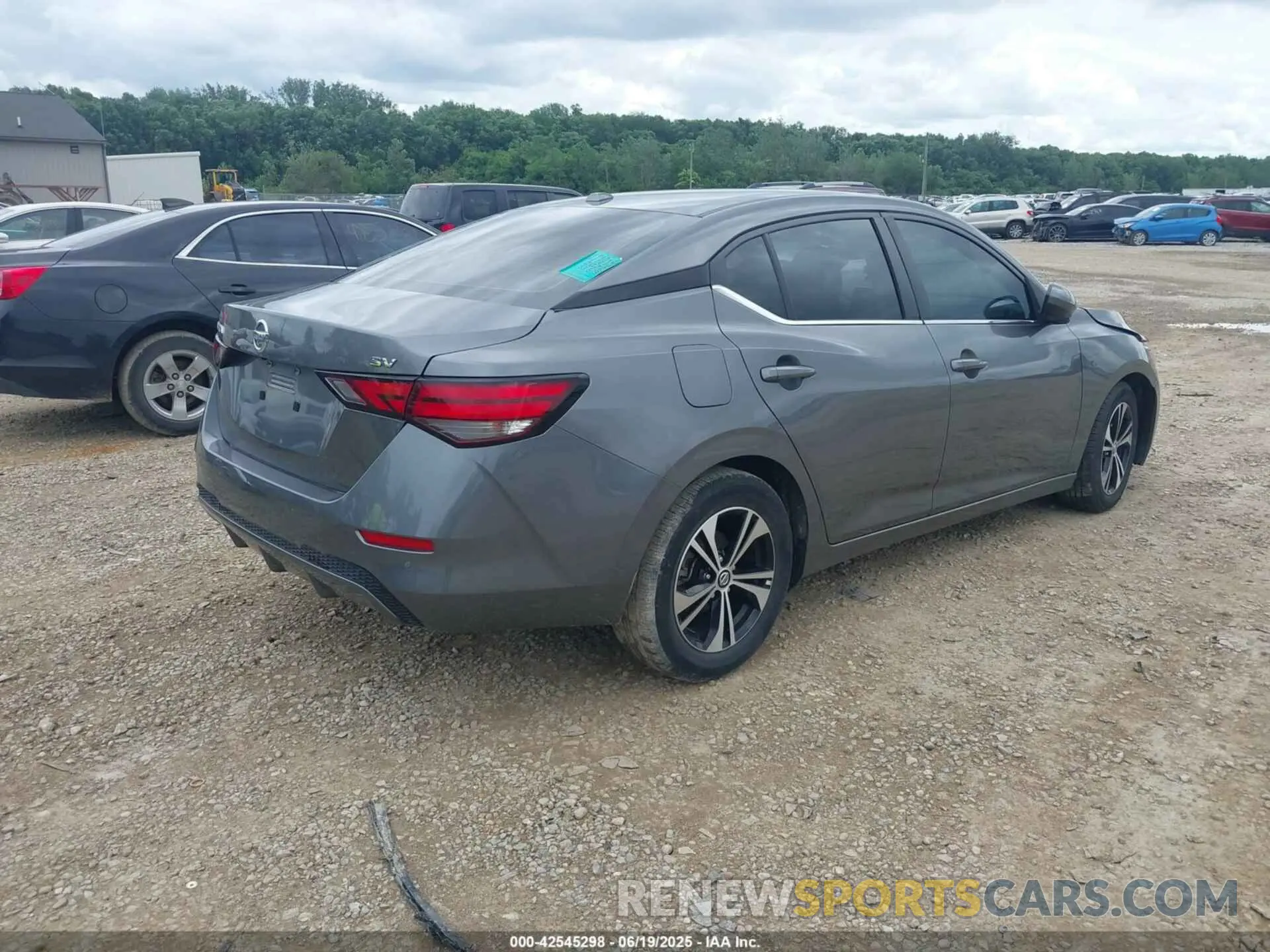4 fotografías del automóvil dañado 3N1AB8CV8NY254852 NISSAN SENTRA 2022