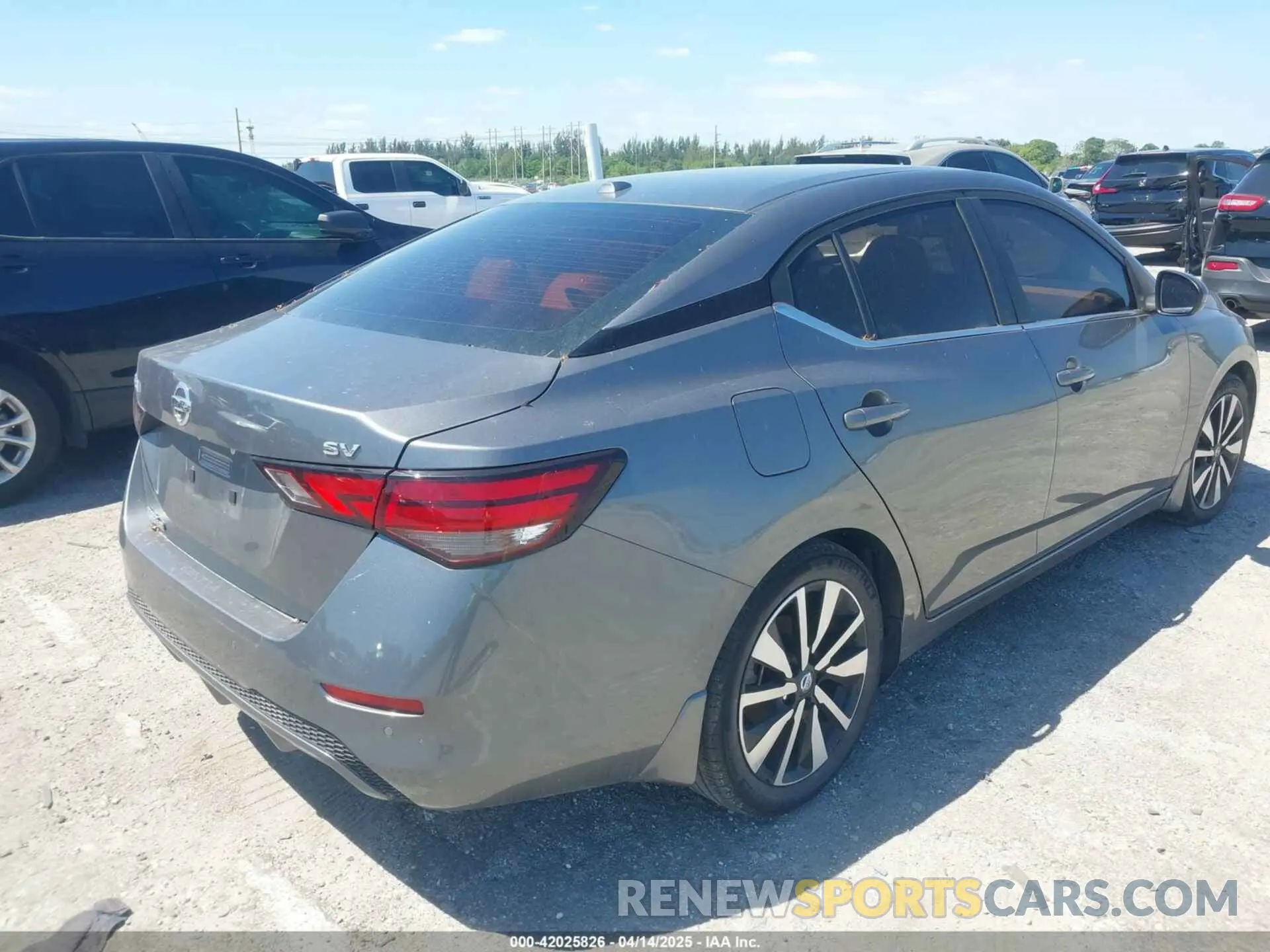 4 fotografías del automóvil dañado 3N1AB8CV8NY254964 NISSAN SENTRA 2022