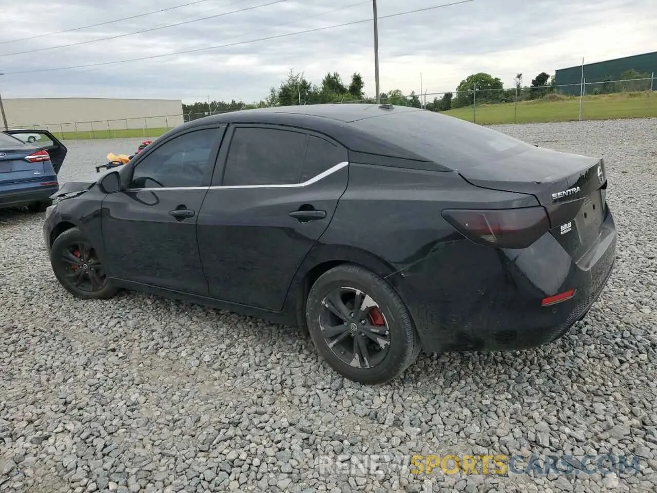 2 fotografías del automóvil dañado 3N1AB8CV8NY316962 NISSAN SENTRA 2022