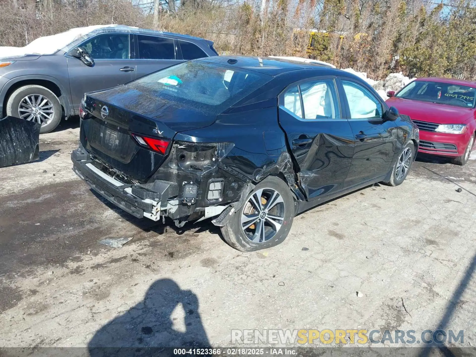 4 fotografías del automóvil dañado 3N1AB8CV9NY235680 NISSAN SENTRA 2022