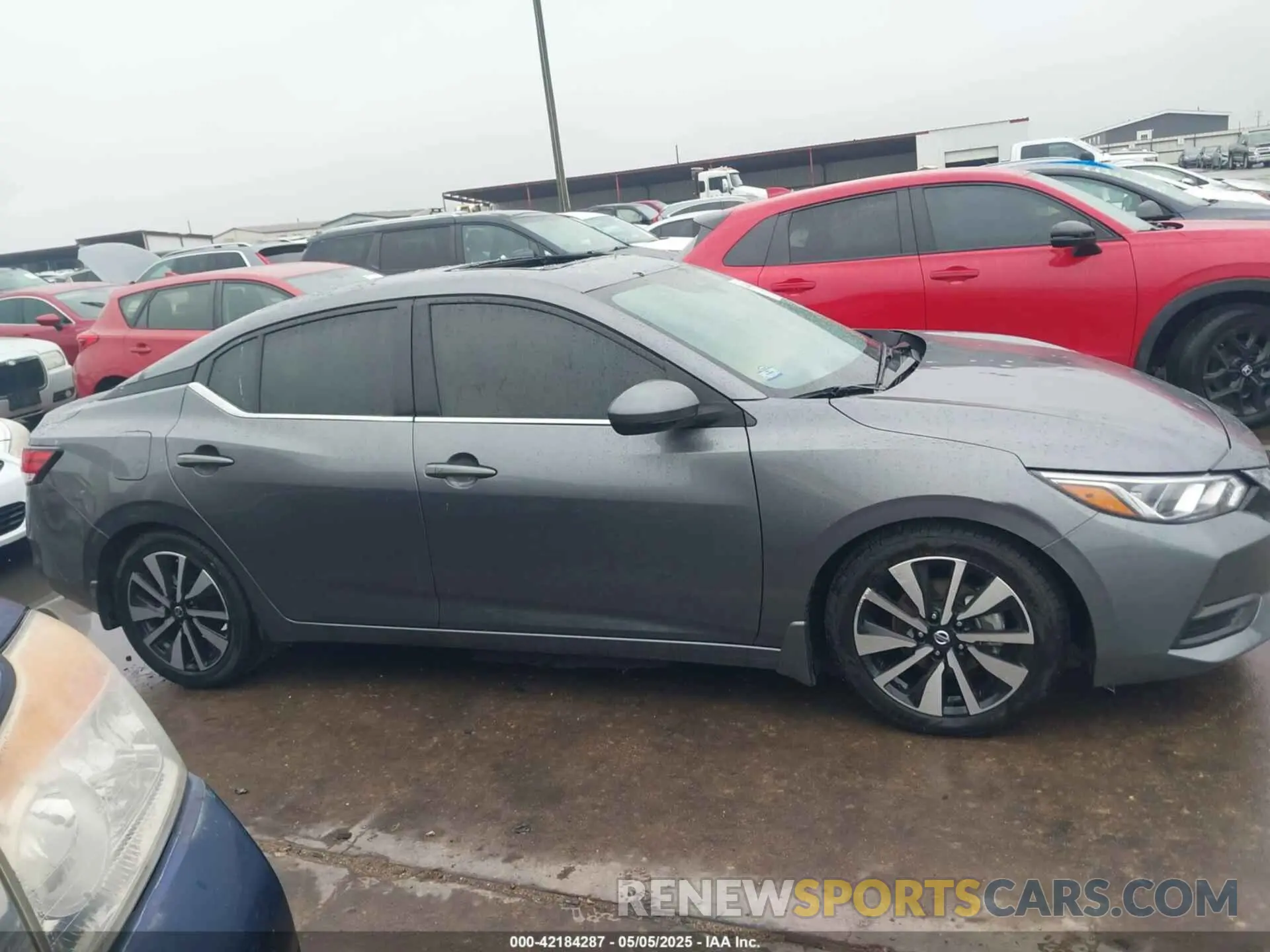 13 fotografías del automóvil dañado 3N1AB8CV9NY259218 NISSAN SENTRA 2022