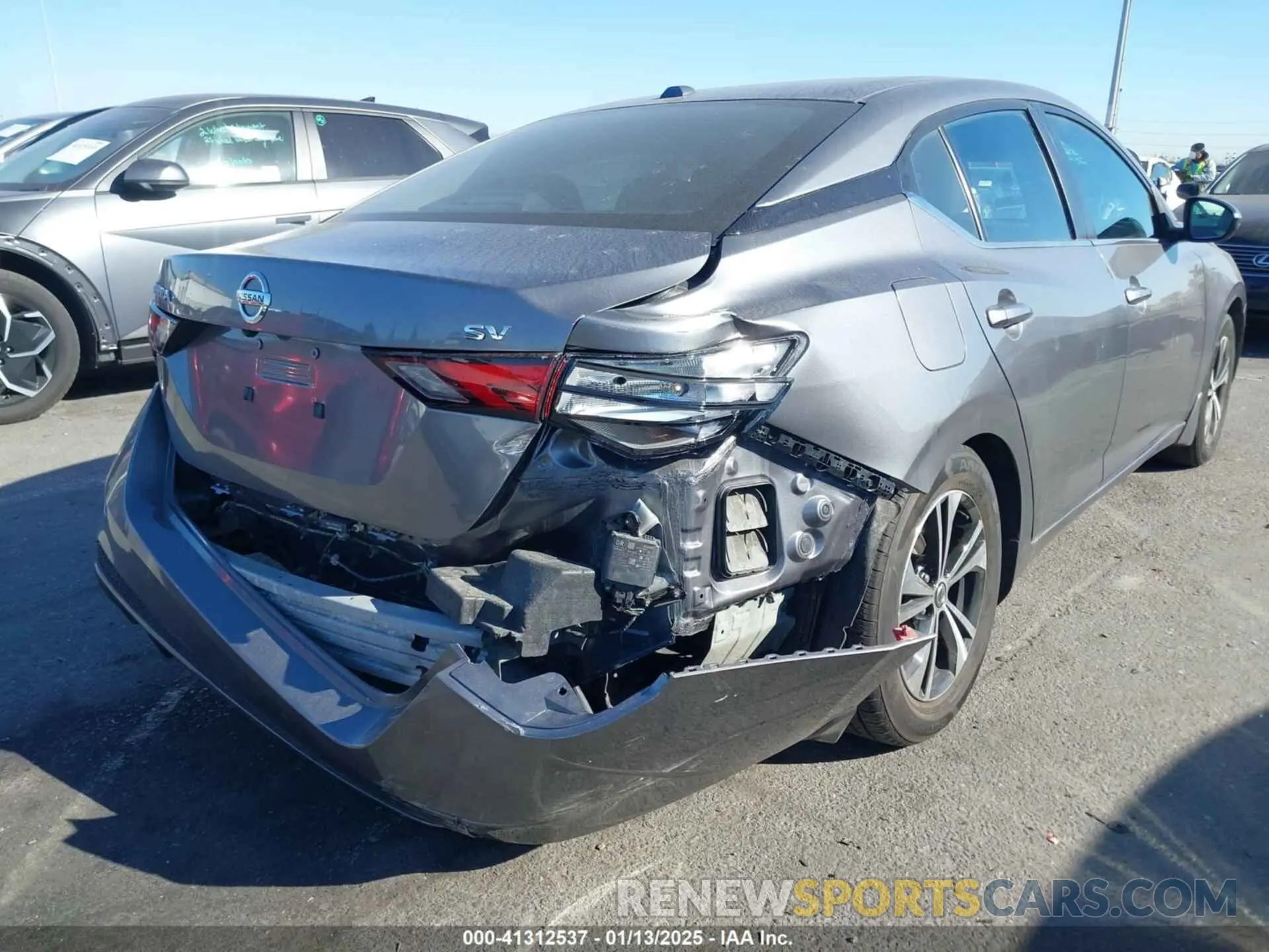 17 fotografías del automóvil dañado 3N1AB8CV9NY275239 NISSAN SENTRA 2022