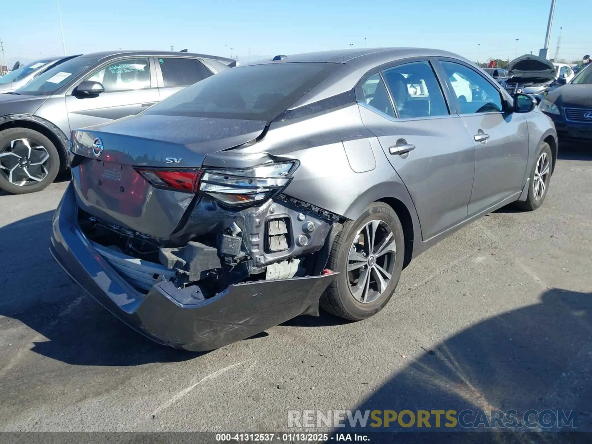 4 fotografías del automóvil dañado 3N1AB8CV9NY275239 NISSAN SENTRA 2022