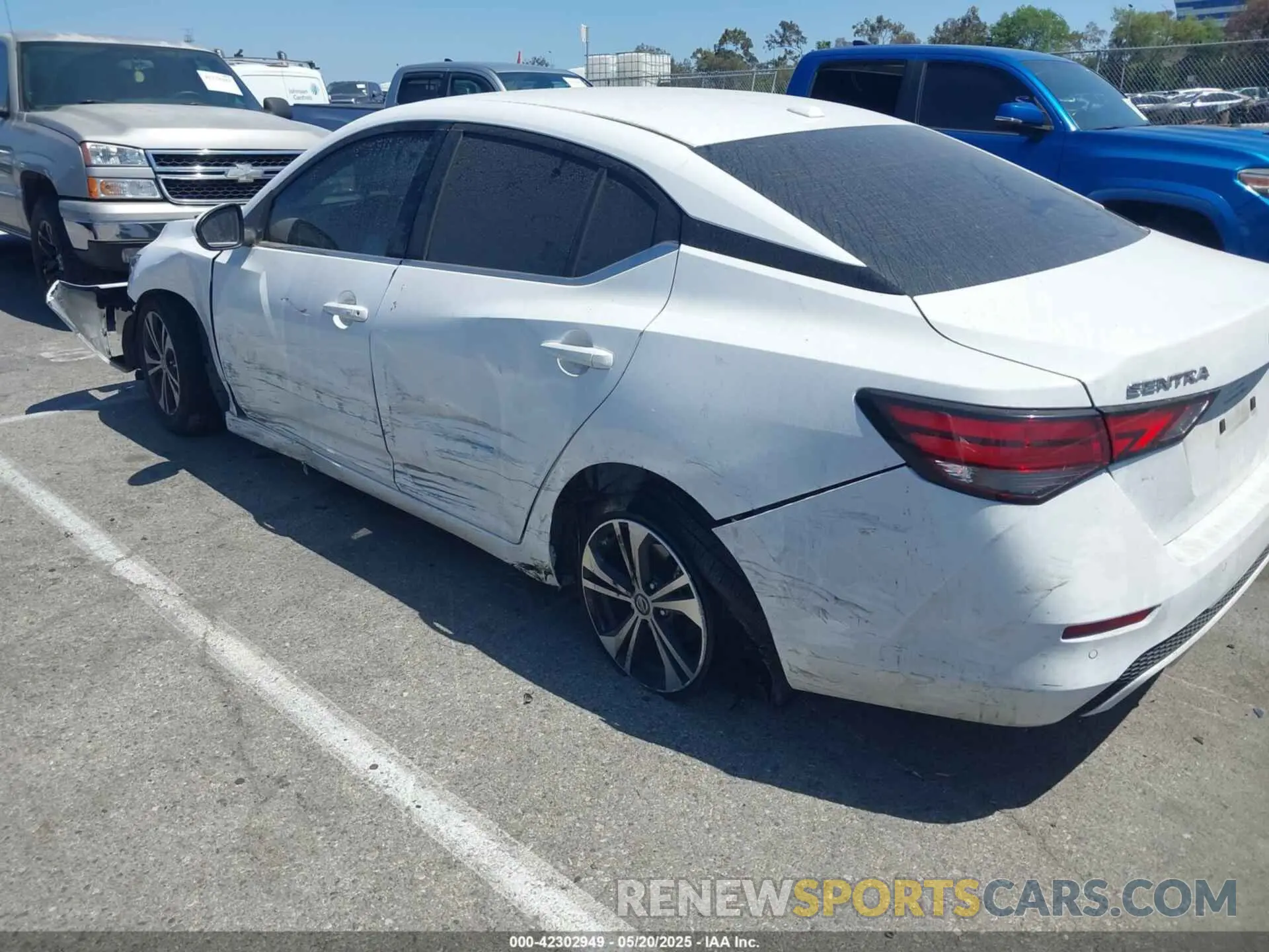 6 fotografías del automóvil dañado 3N1AB8CV9NY283647 NISSAN SENTRA 2022