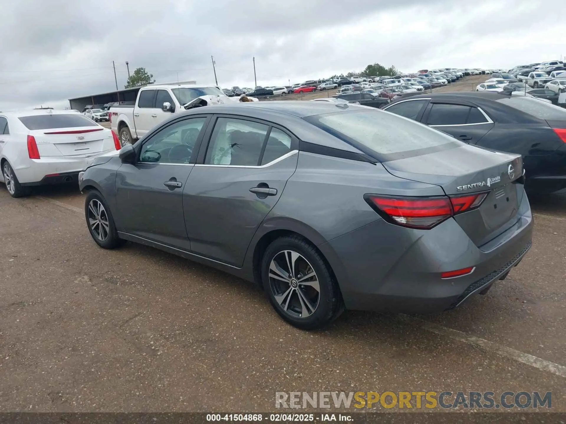 3 fotografías del automóvil dañado 3N1AB8CV9NY284815 NISSAN SENTRA 2022