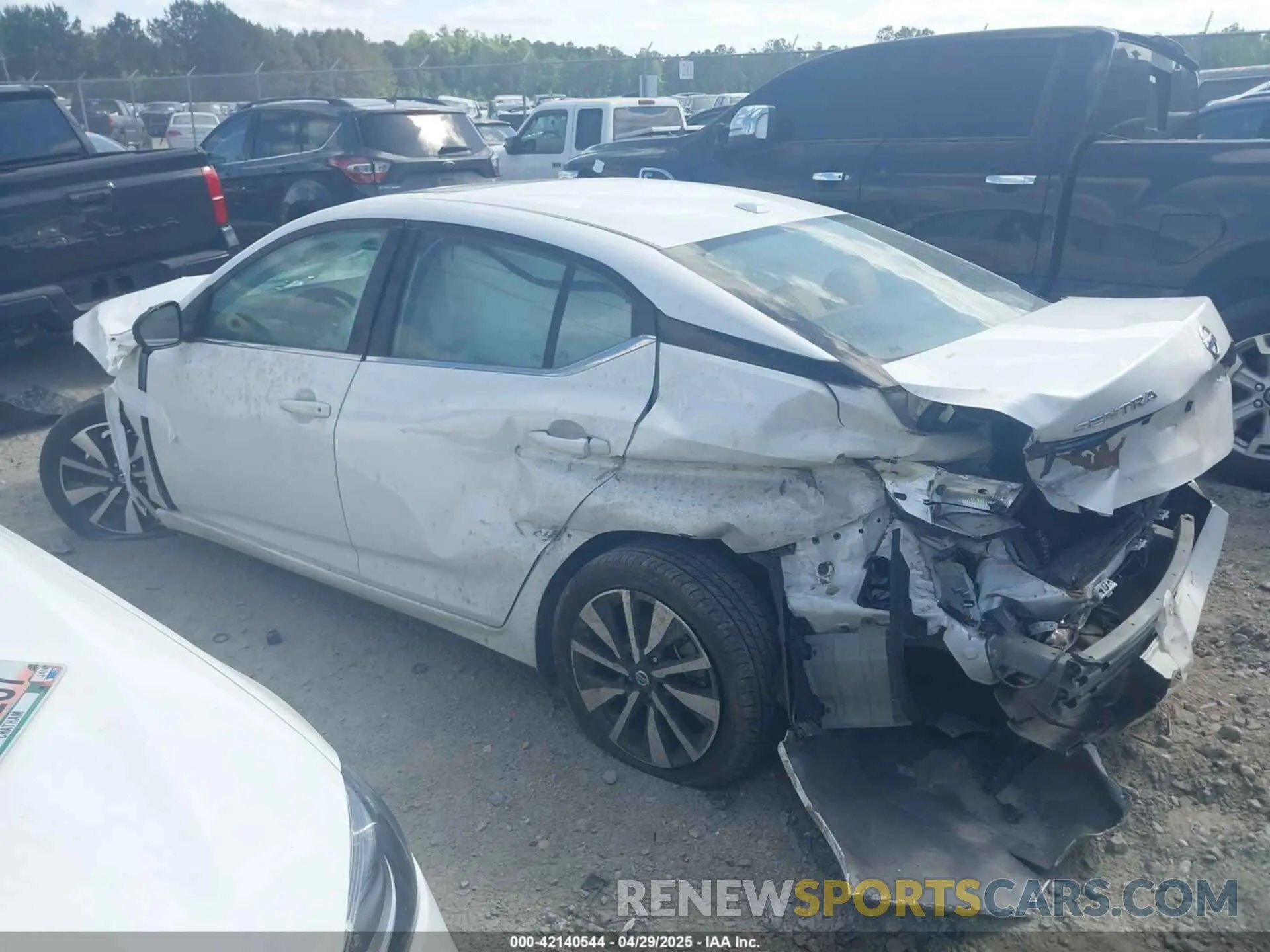 13 fotografías del automóvil dañado 3N1AB8CVXNY311388 NISSAN SENTRA 2022
