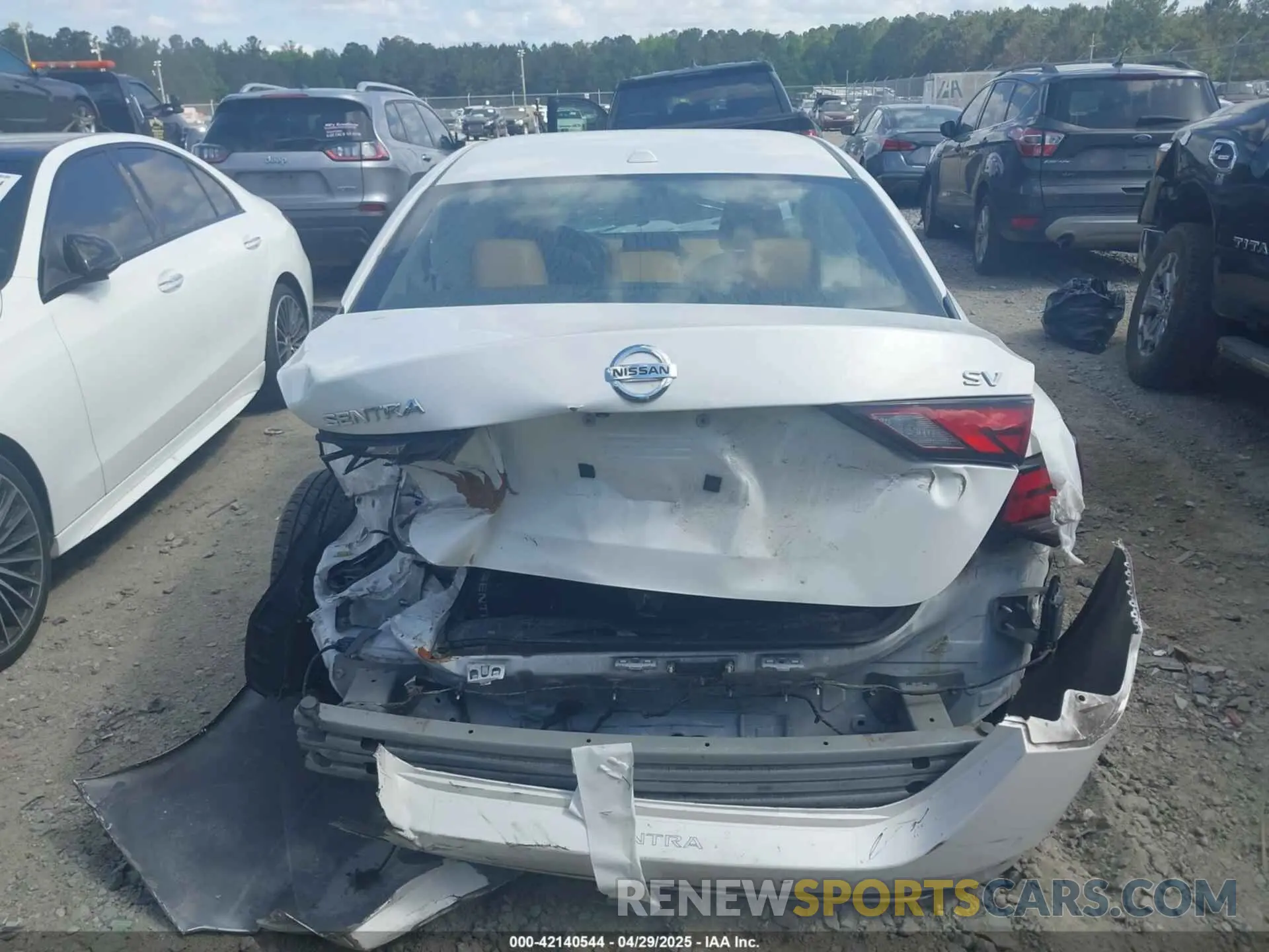 15 fotografías del automóvil dañado 3N1AB8CVXNY311388 NISSAN SENTRA 2022