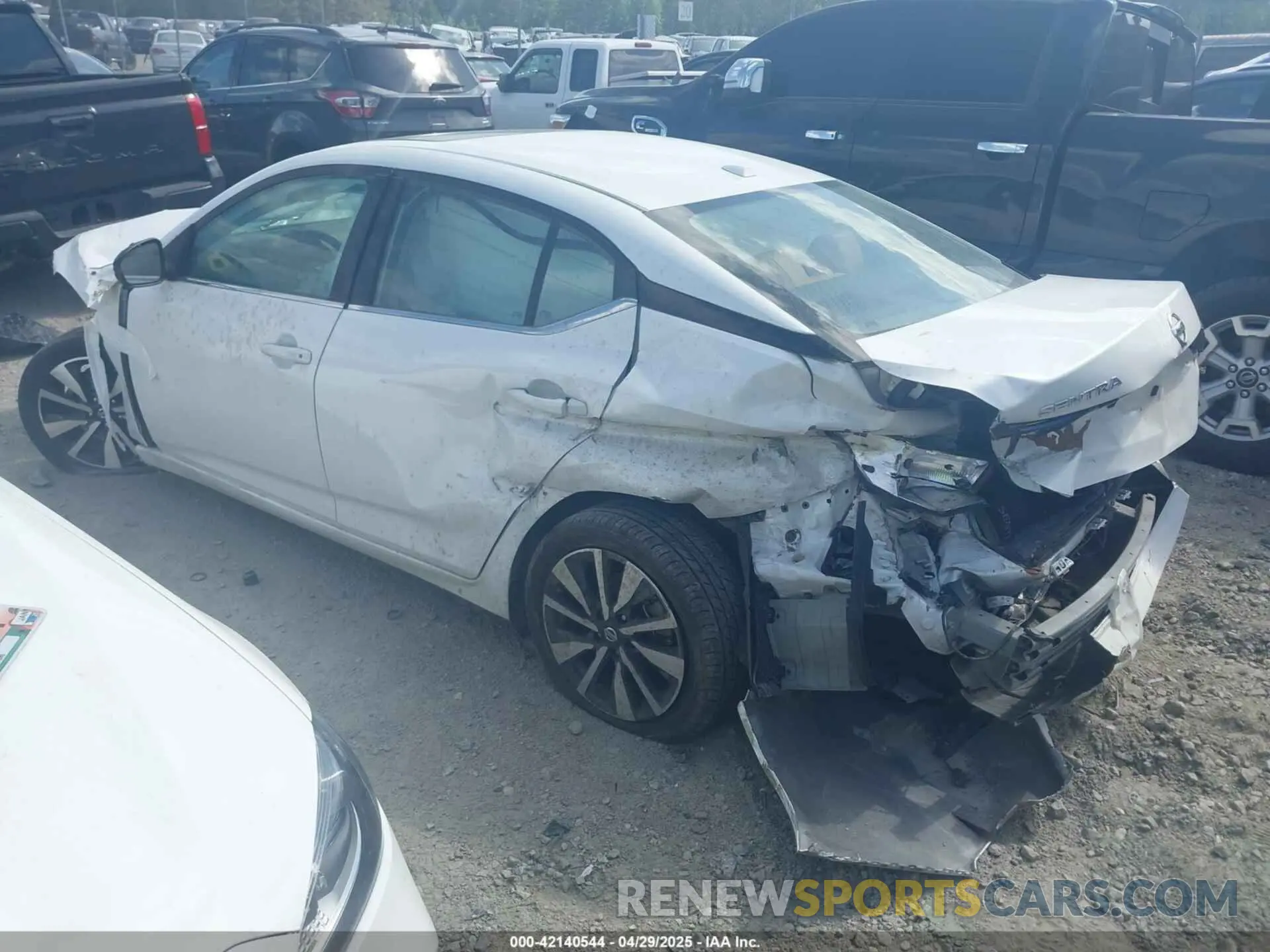 3 fotografías del automóvil dañado 3N1AB8CVXNY311388 NISSAN SENTRA 2022