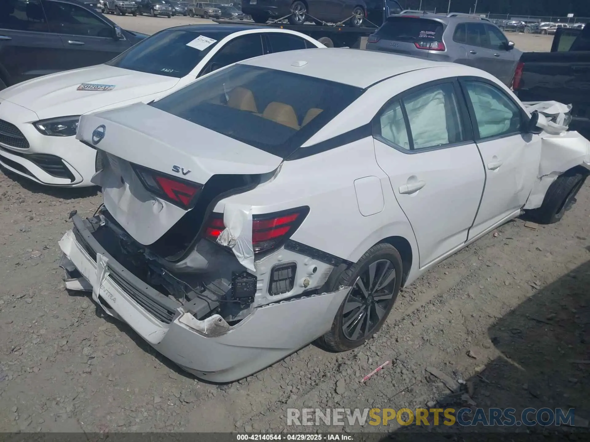 4 fotografías del automóvil dañado 3N1AB8CVXNY311388 NISSAN SENTRA 2022