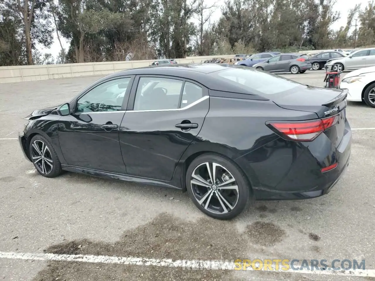 2 fotografías del automóvil dañado 3N1AB8DV0NY312399 NISSAN SENTRA 2022