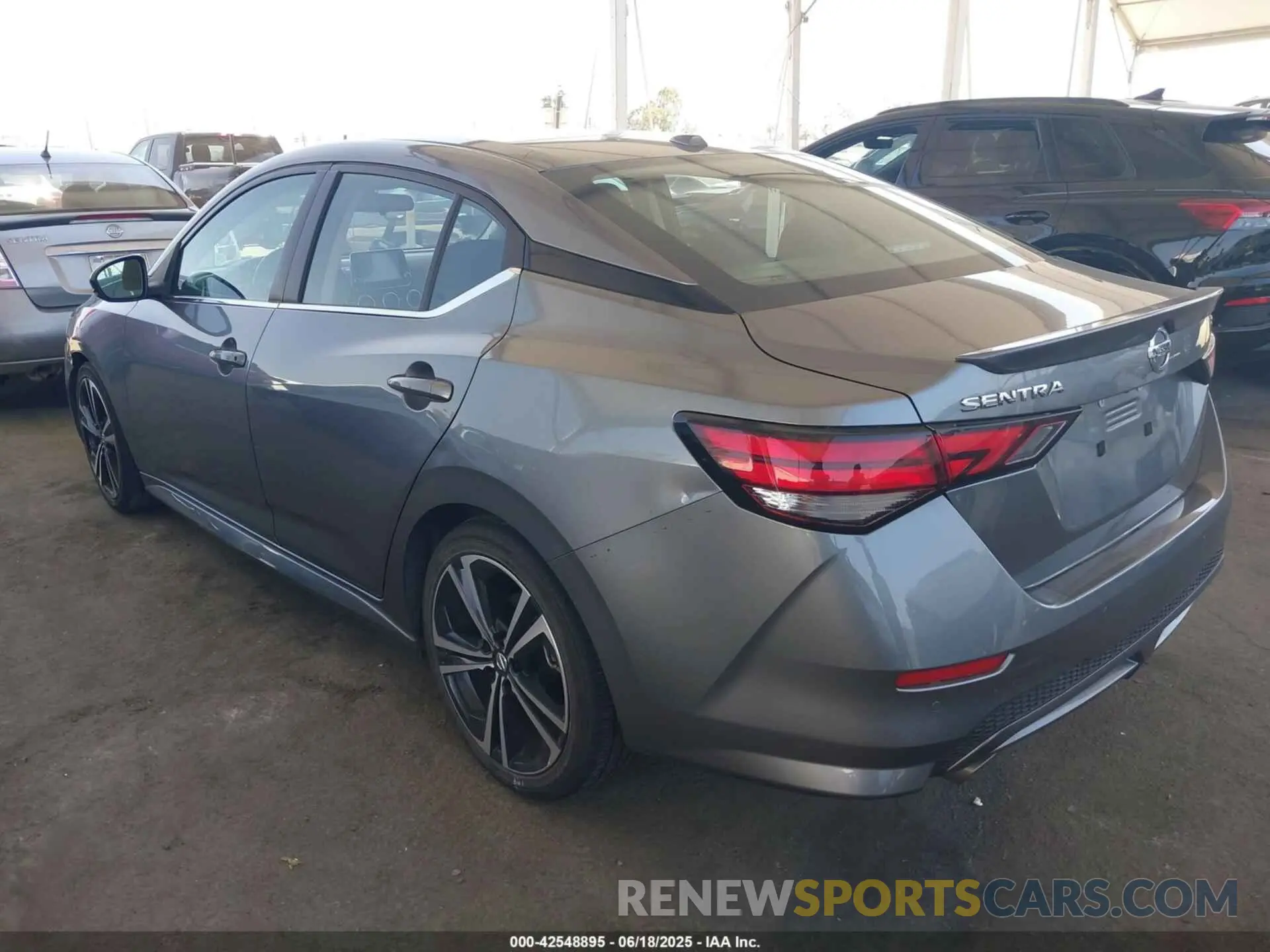 3 fotografías del automóvil dañado 3N1AB8DV1NY216927 NISSAN SENTRA 2022