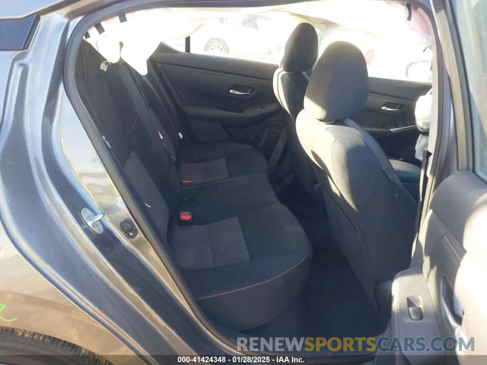 8 fotografías del automóvil dañado 3N1AB8DV1NY258613 NISSAN SENTRA 2022