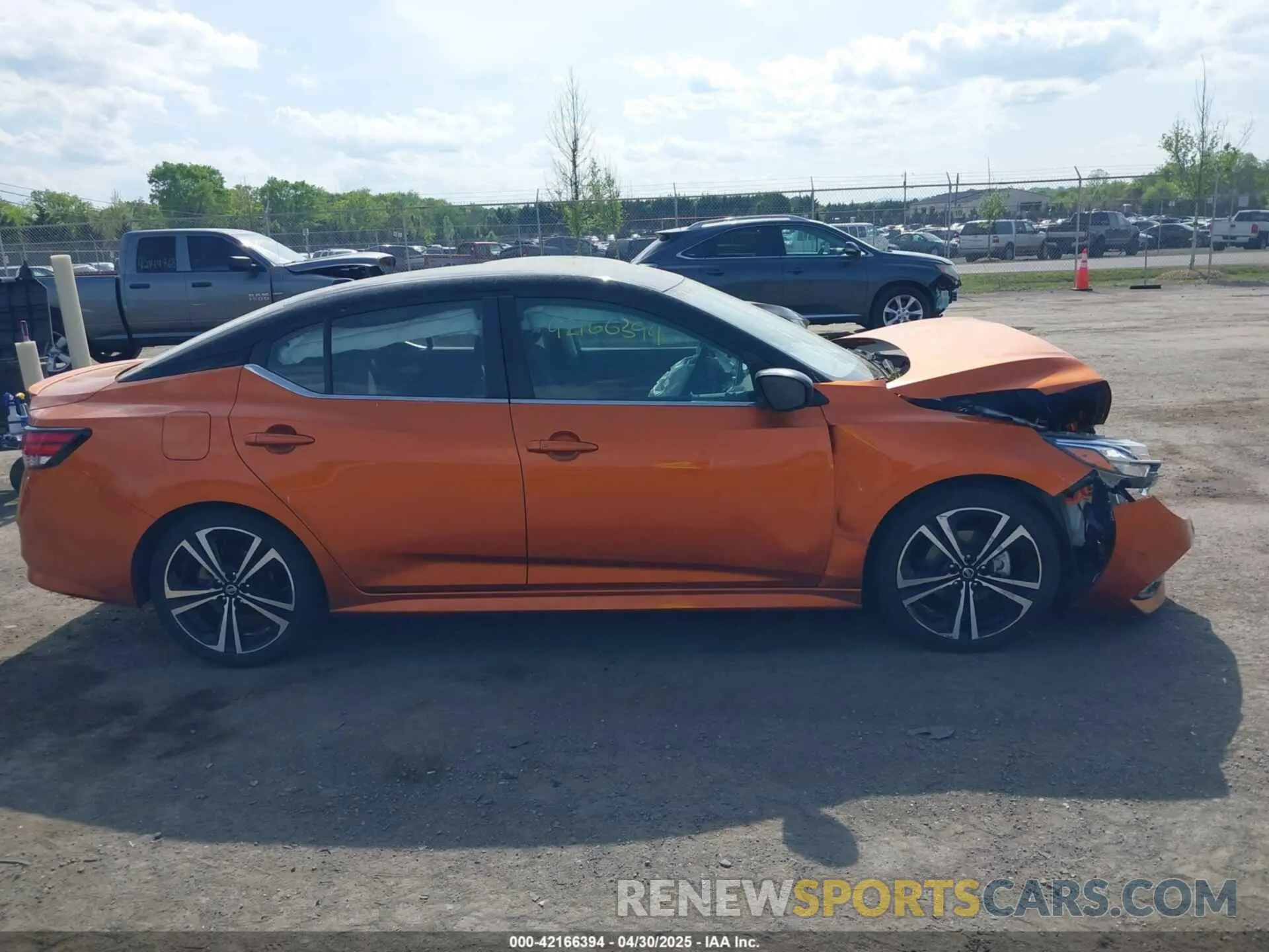 13 fotografías del automóvil dañado 3N1AB8DV1NY299761 NISSAN SENTRA 2022