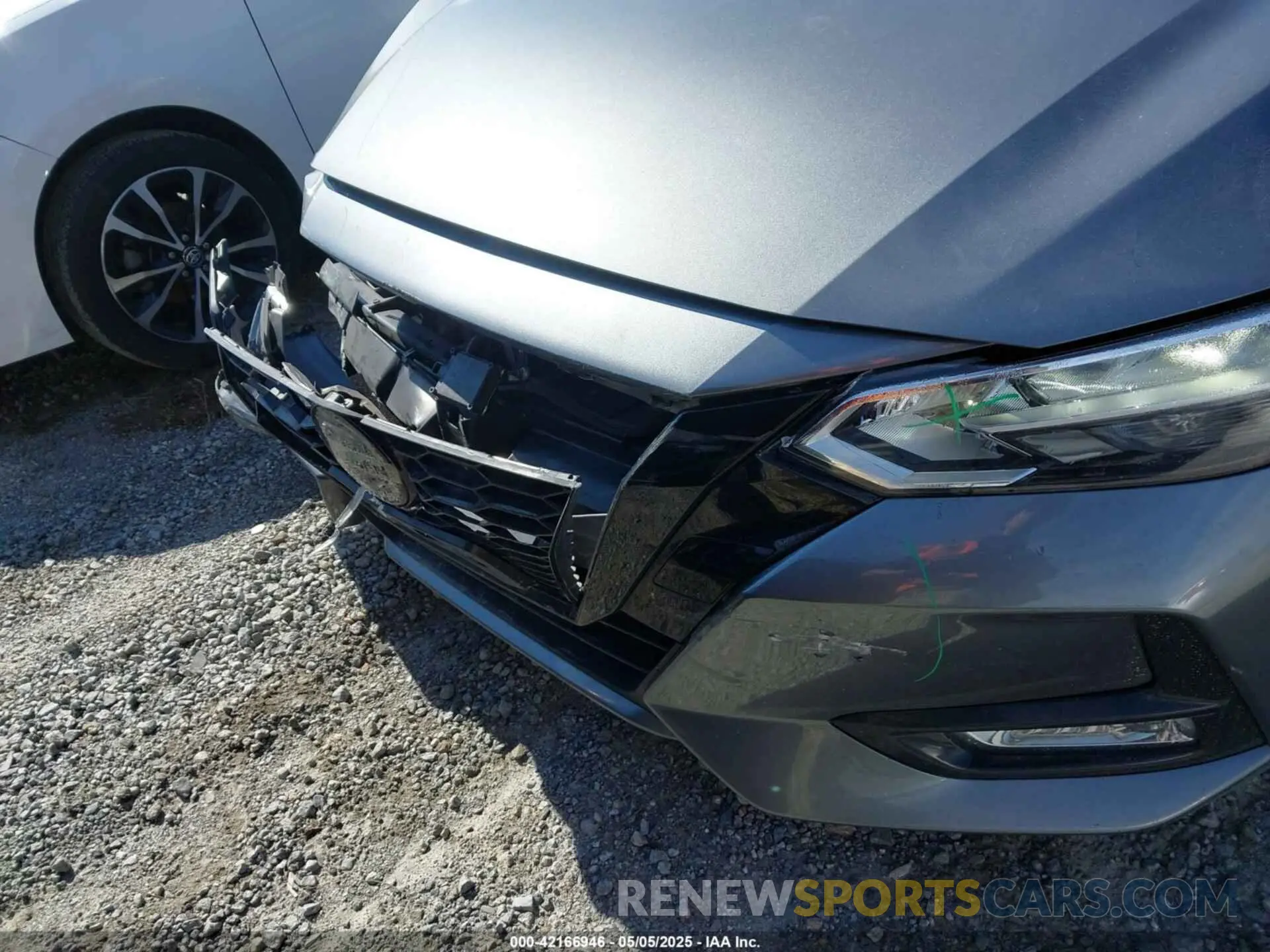 17 fotografías del automóvil dañado 3N1AB8DV1NY313514 NISSAN SENTRA 2022