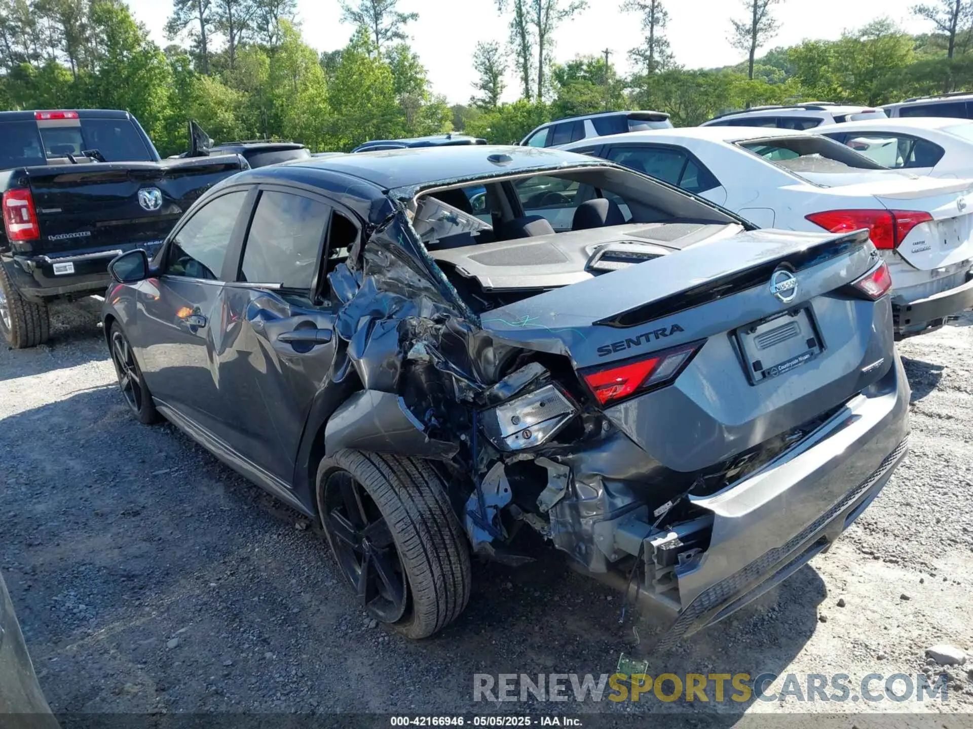 3 fotografías del automóvil dañado 3N1AB8DV1NY313514 NISSAN SENTRA 2022