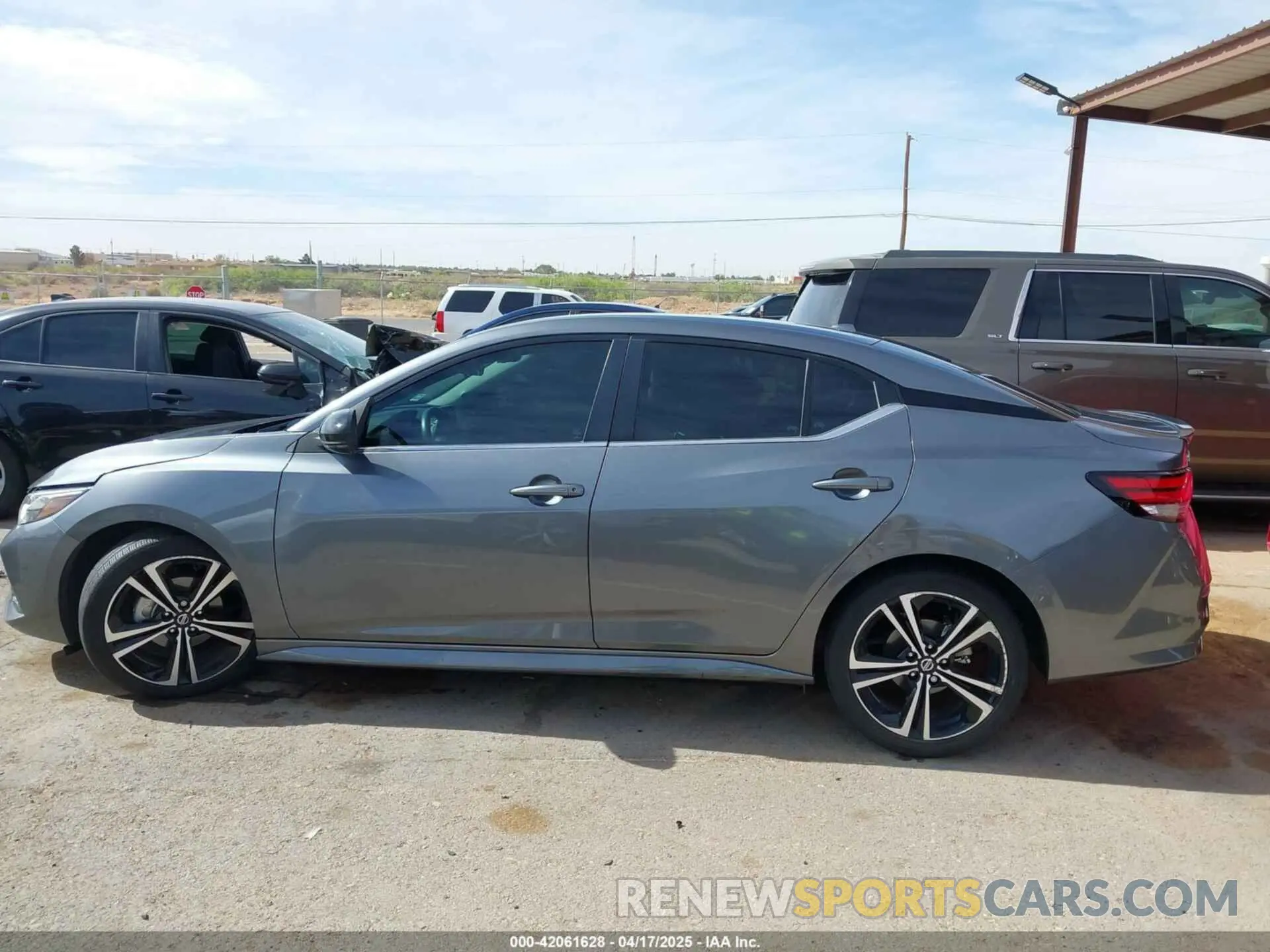 14 fotografías del automóvil dañado 3N1AB8DV2NY288168 NISSAN SENTRA 2022