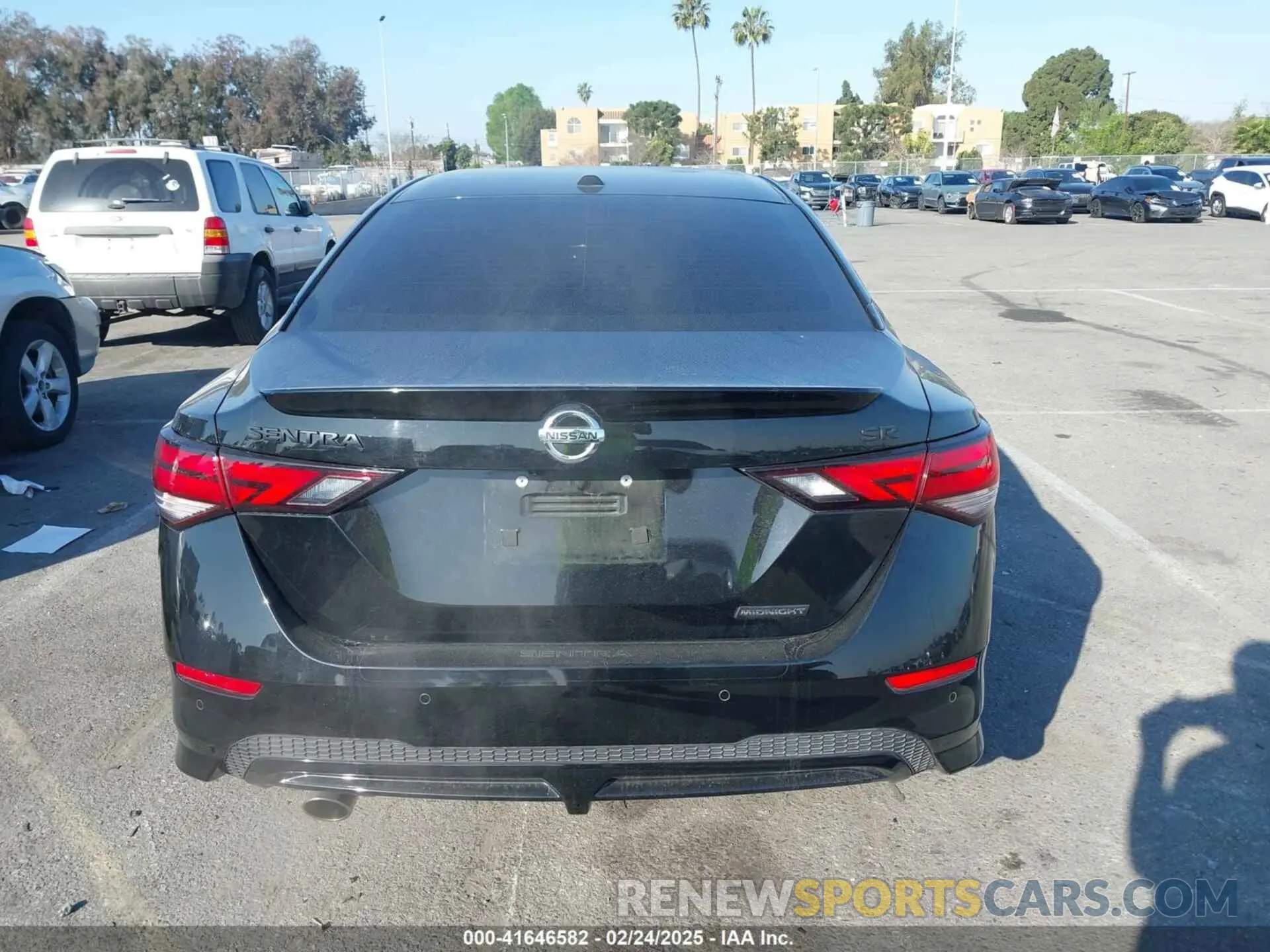 16 fotografías del automóvil dañado 3N1AB8DV3NY219599 NISSAN SENTRA 2022