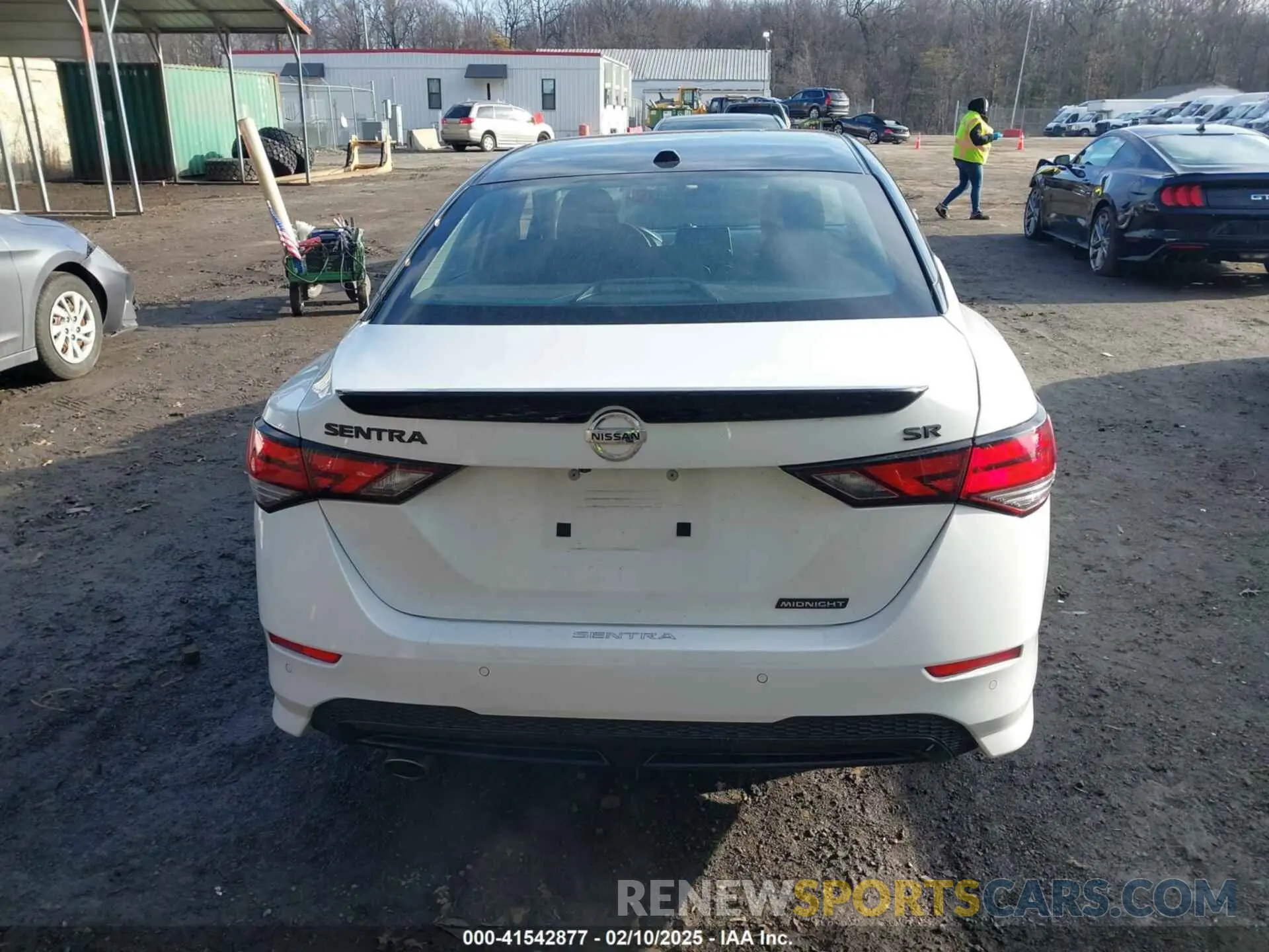 16 fotografías del automóvil dañado 3N1AB8DV3NY312770 NISSAN SENTRA 2022