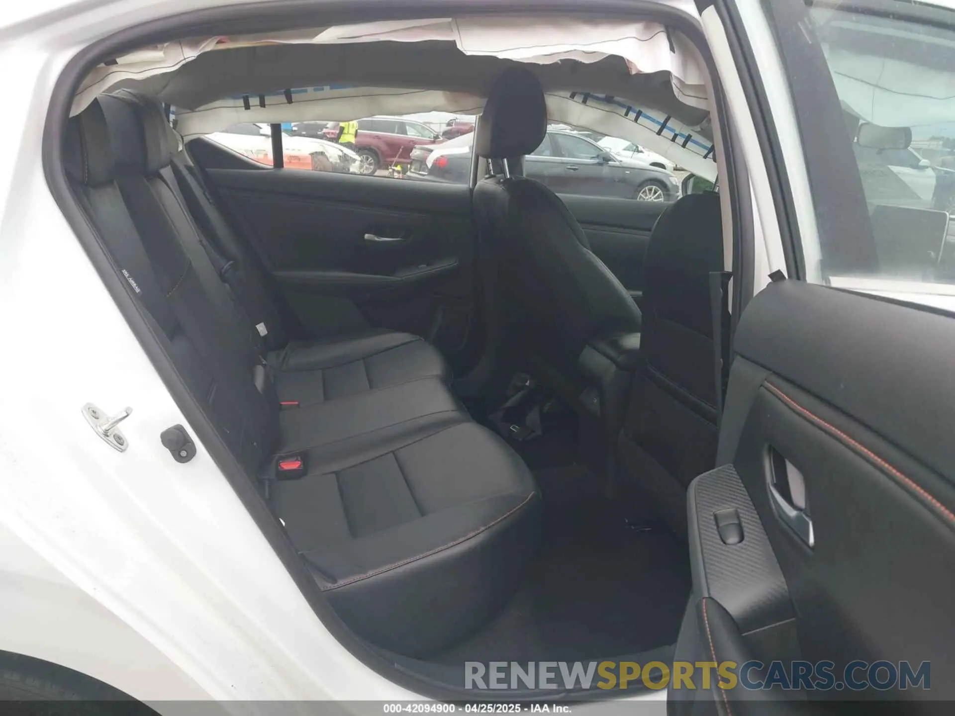 8 fotografías del automóvil dañado 3N1AB8DV3NY316110 NISSAN SENTRA 2022