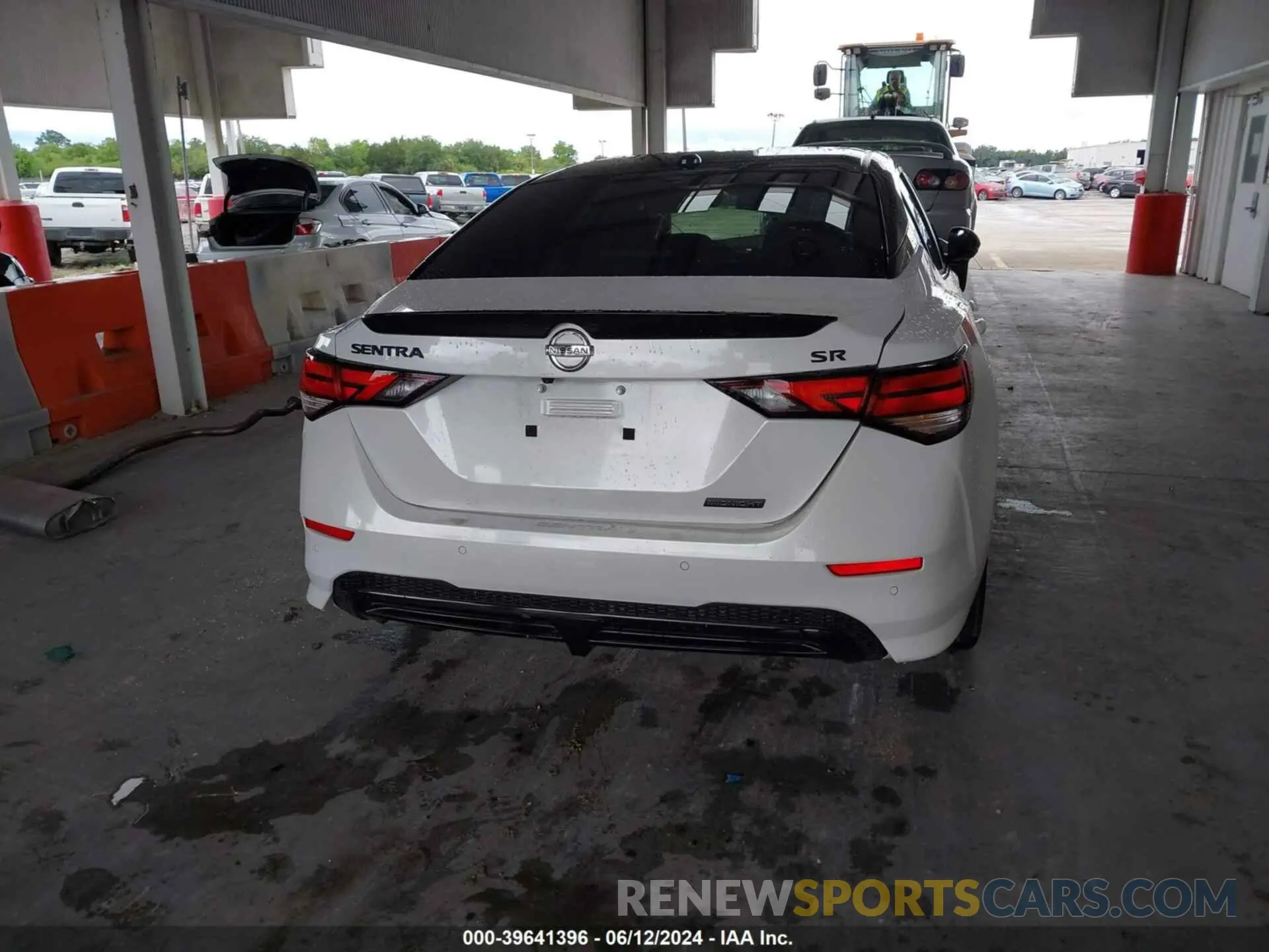 17 fotografías del automóvil dañado 3N1AB8DV4NY287460 NISSAN SENTRA 2022