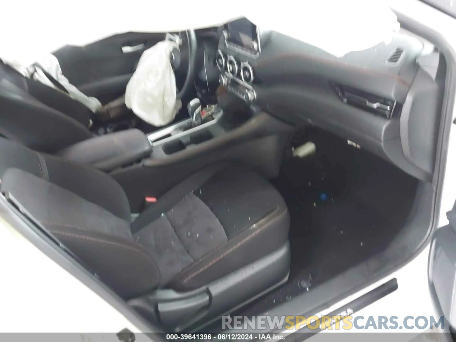 5 fotografías del automóvil dañado 3N1AB8DV4NY287460 NISSAN SENTRA 2022