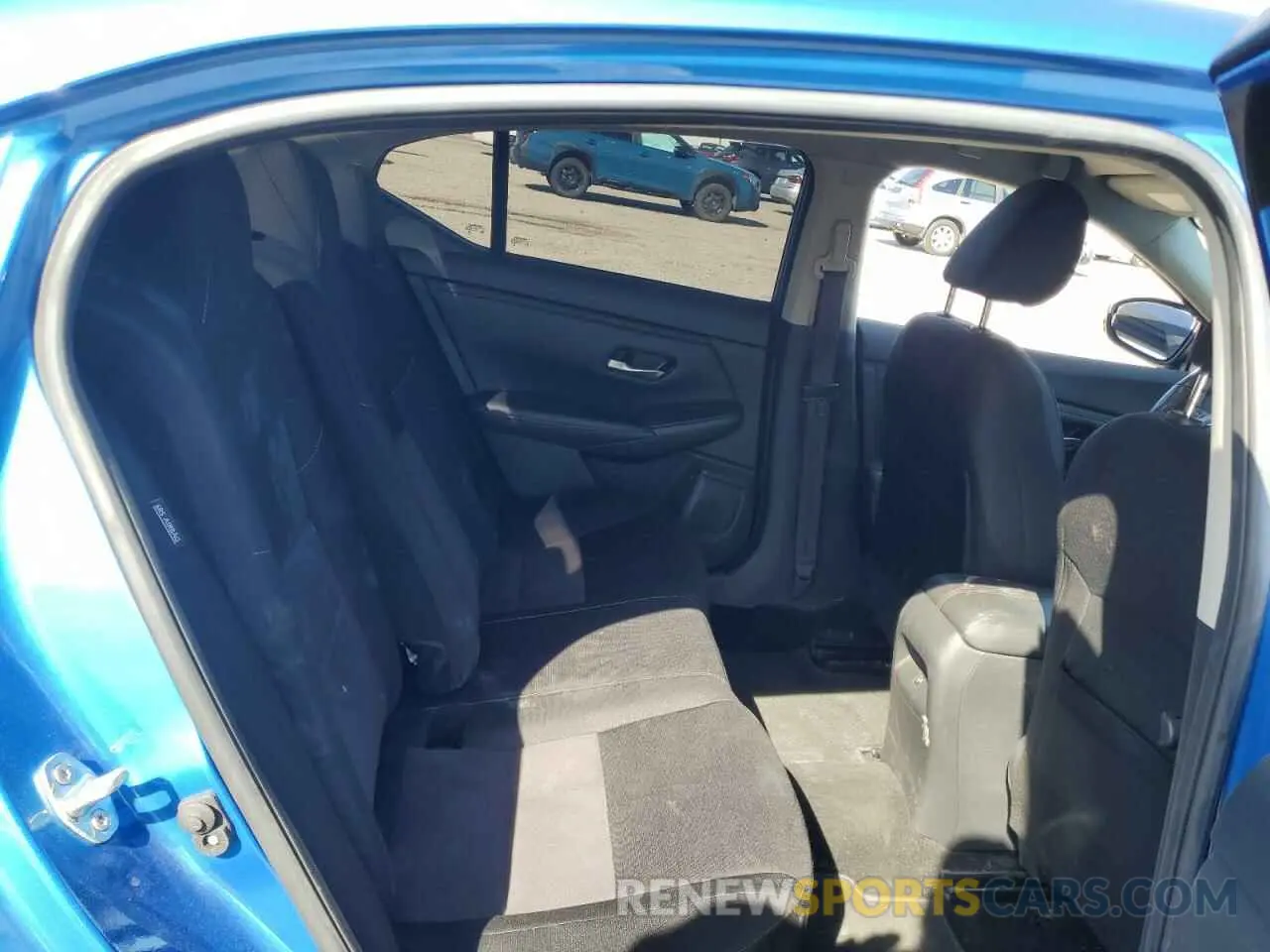 10 fotografías del automóvil dañado 3N1AB8DV4NY294876 NISSAN SENTRA 2022