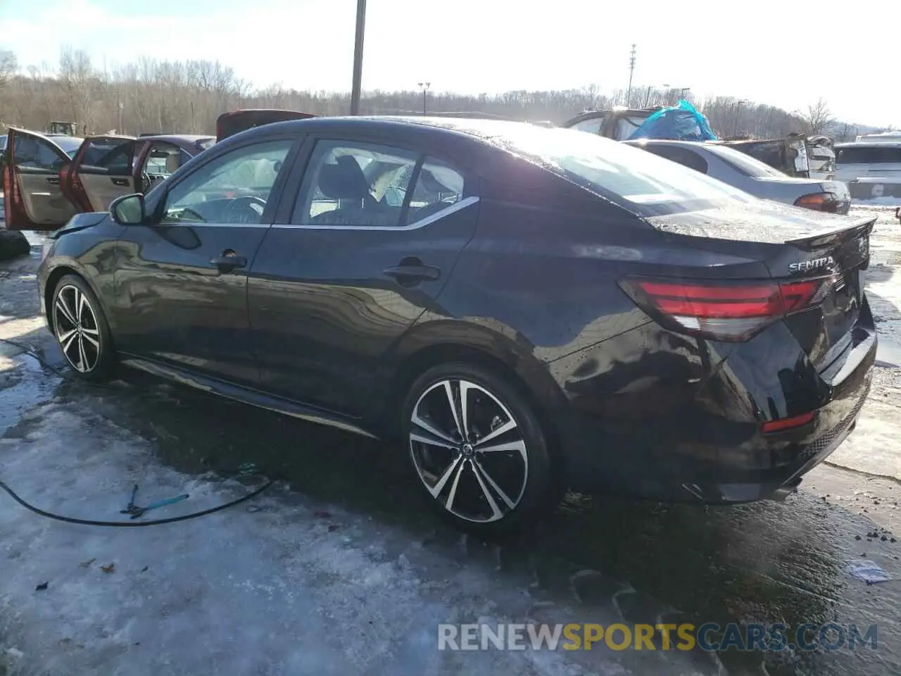 2 fotografías del automóvil dañado 3N1AB8DV4NY320893 NISSAN SENTRA 2022
