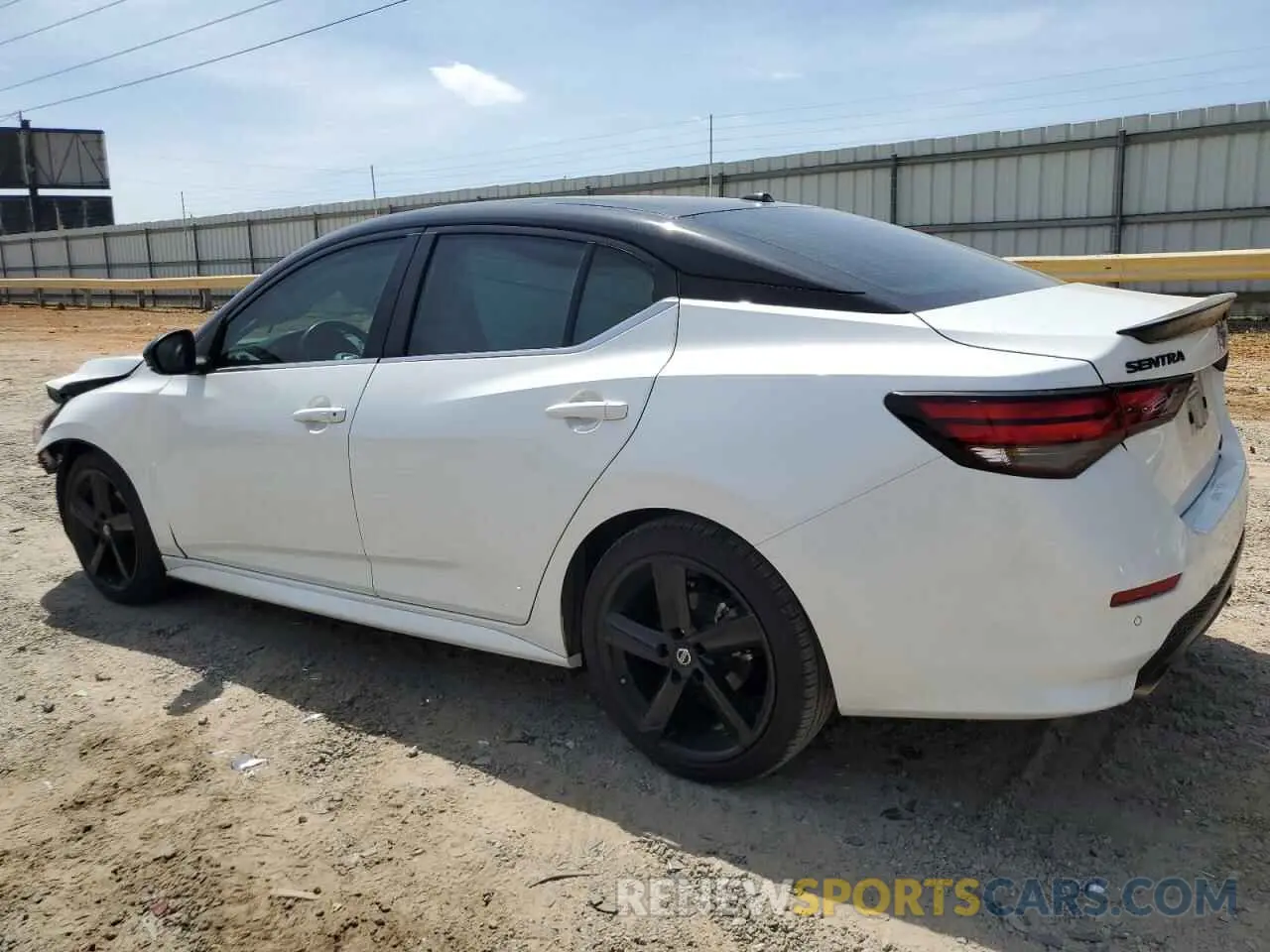 2 fotografías del automóvil dañado 3N1AB8DV5NY256962 NISSAN SENTRA 2022