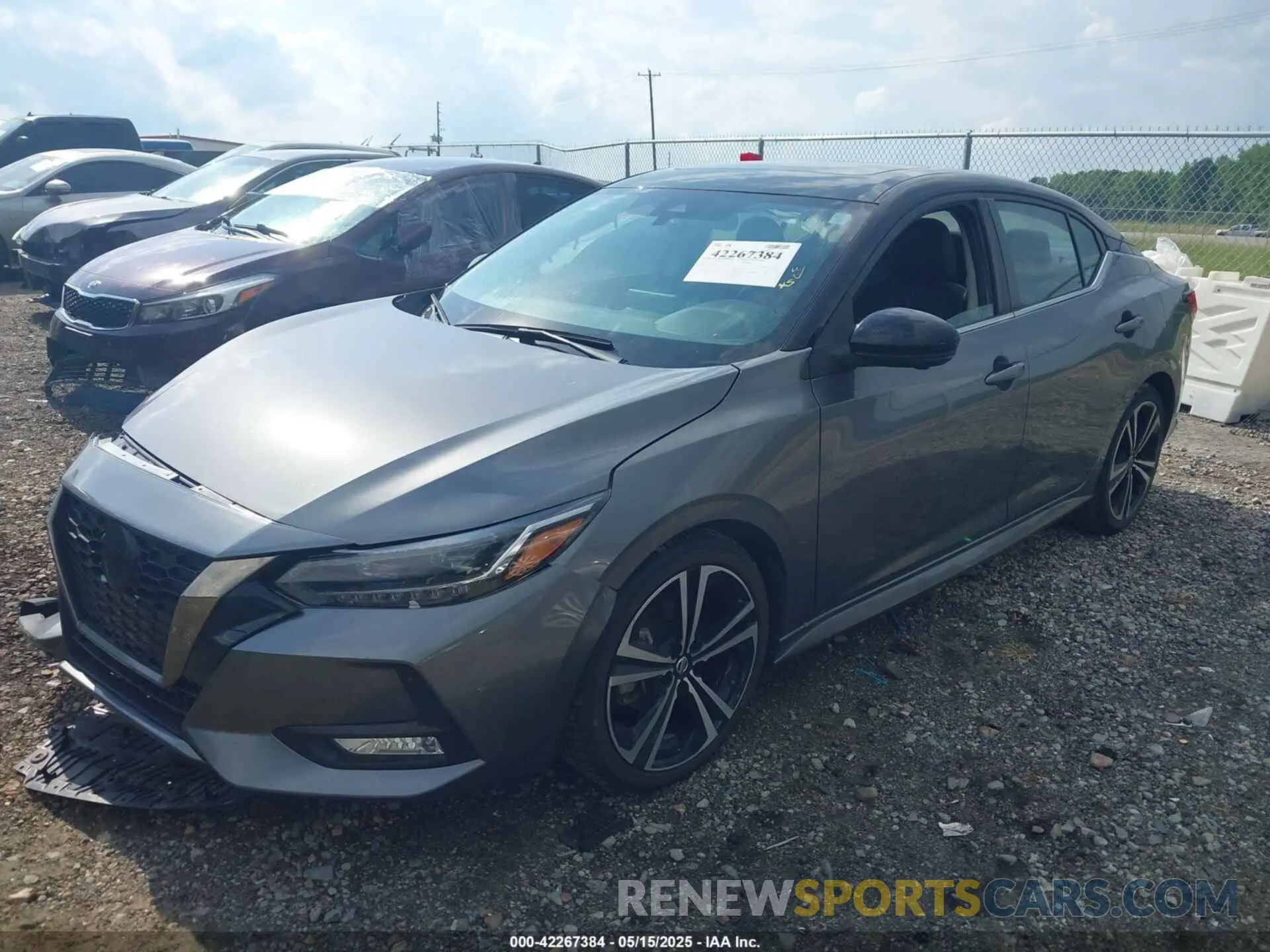2 fotografías del automóvil dañado 3N1AB8DV7NY224417 NISSAN SENTRA 2022