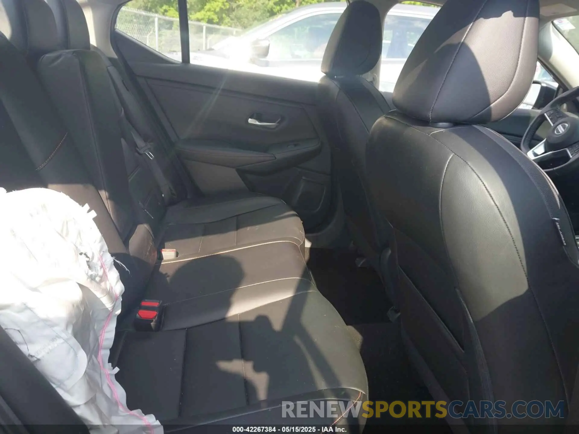 8 fotografías del automóvil dañado 3N1AB8DV7NY224417 NISSAN SENTRA 2022