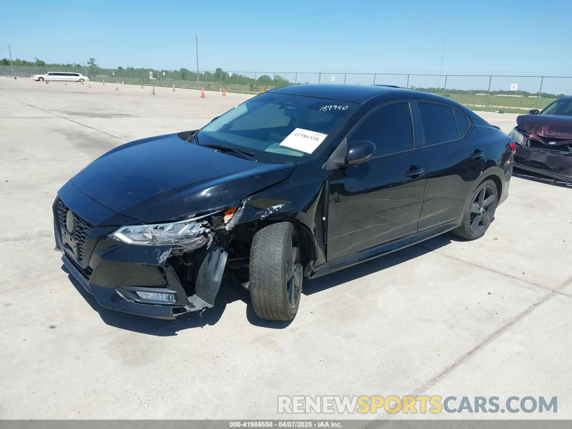 2 fotografías del automóvil dañado 3N1AB8DV7NY259202 NISSAN SENTRA 2022