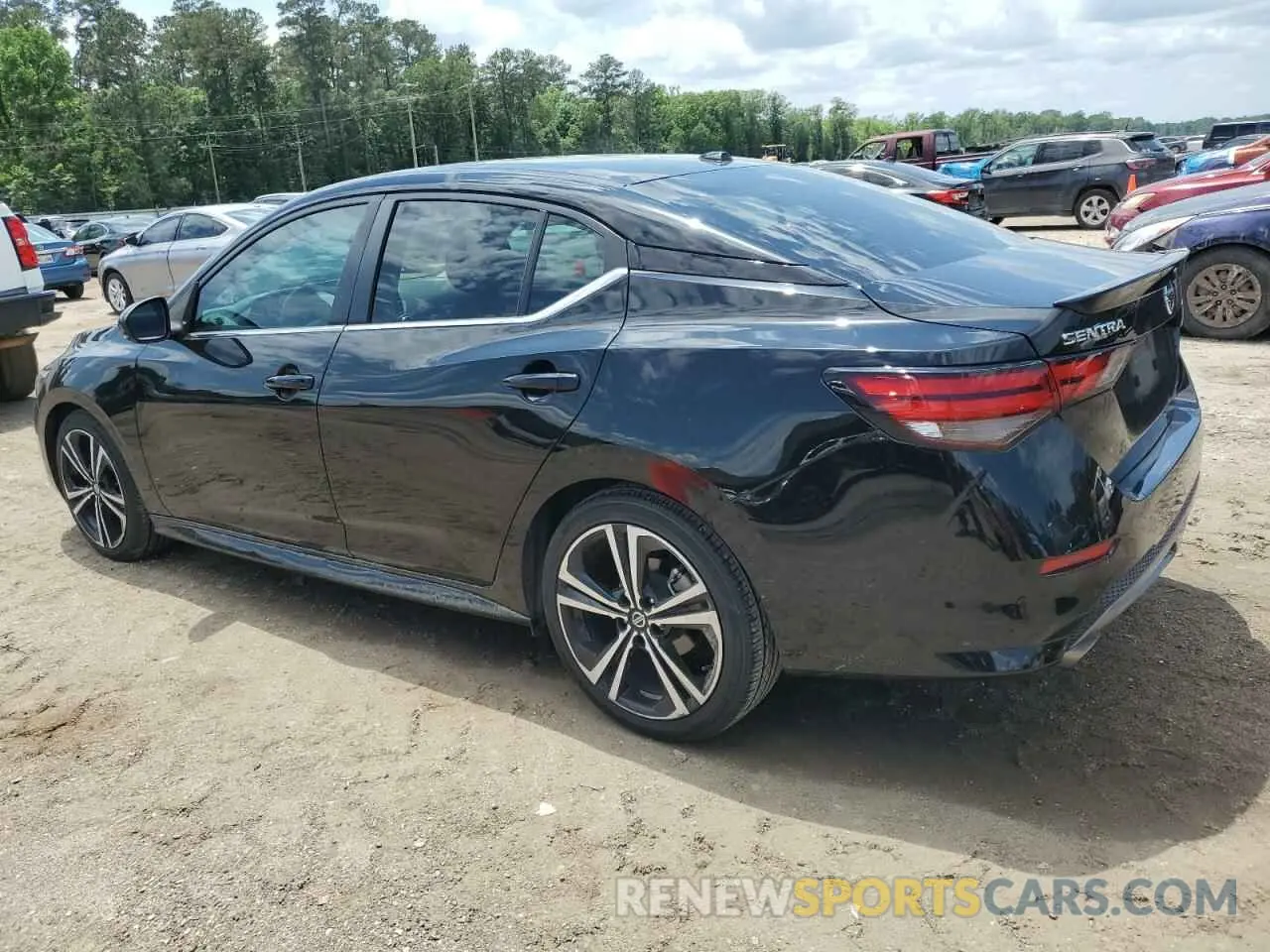 2 fotografías del automóvil dañado 3N1AB8DV8NY220750 NISSAN SENTRA 2022