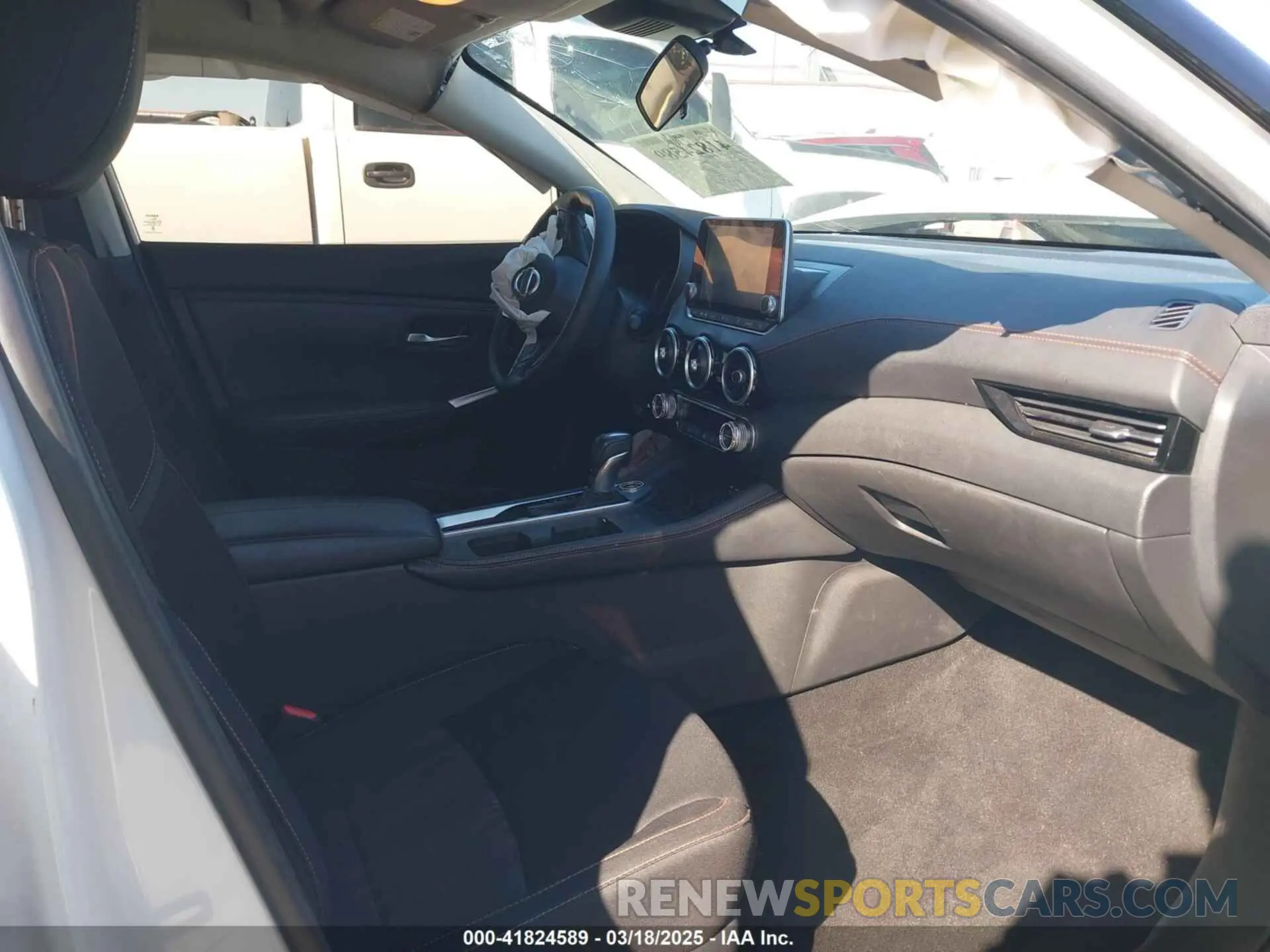 5 fotografías del automóvil dañado 3N1AB8DV8NY287476 NISSAN SENTRA 2022