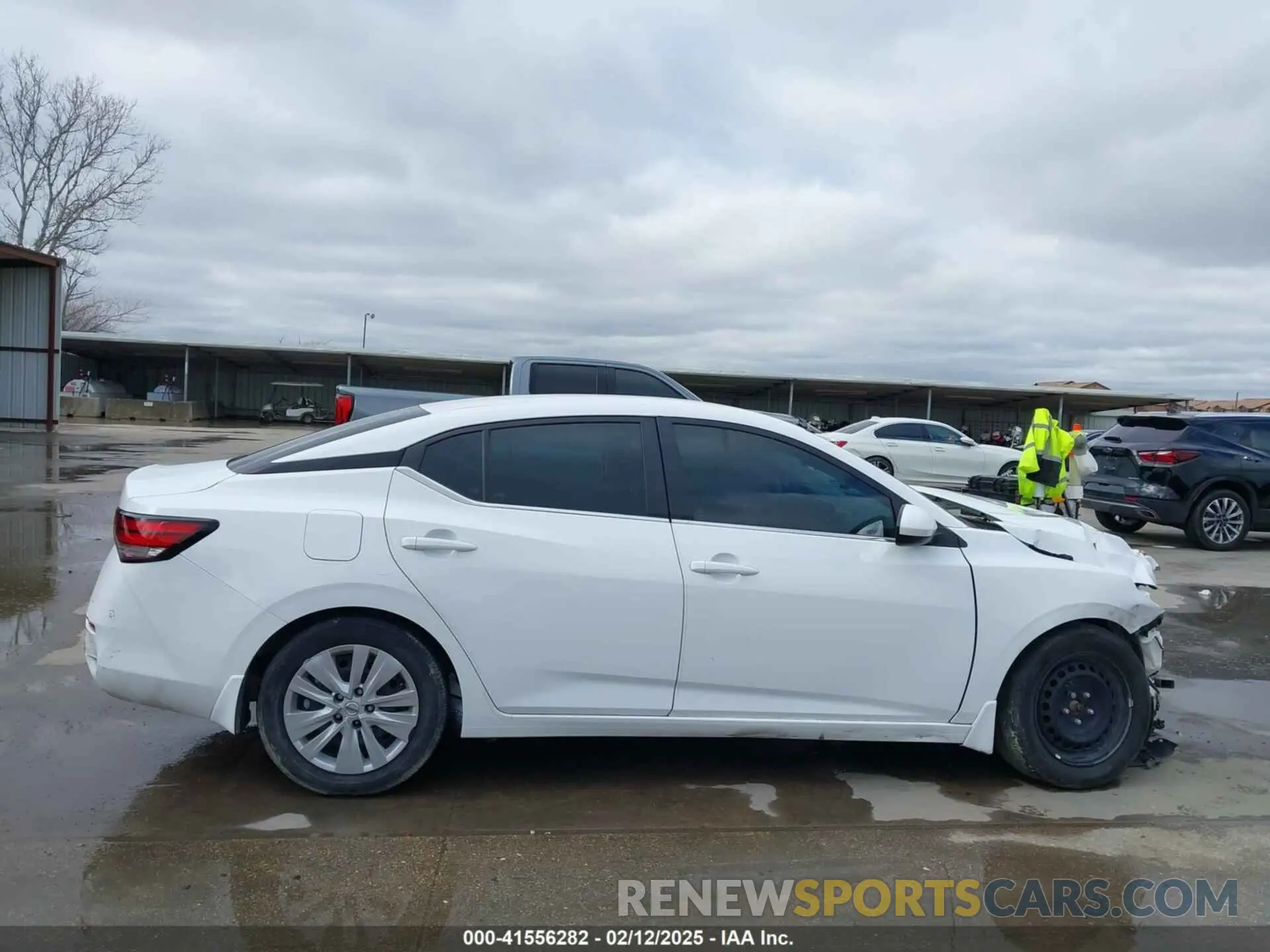 14 fotografías del automóvil dañado 3N1AB8BV0PY298512 NISSAN SENTRA 2023