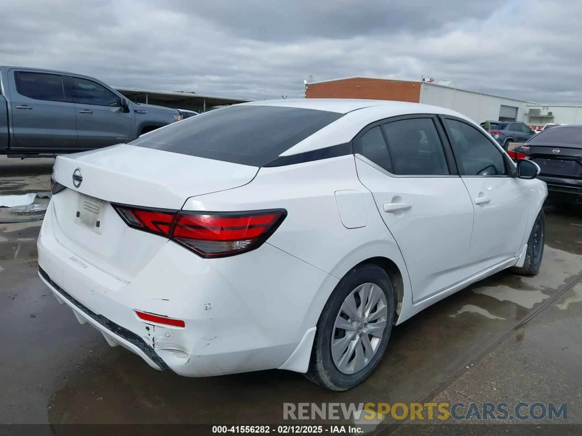 4 fotografías del automóvil dañado 3N1AB8BV0PY298512 NISSAN SENTRA 2023