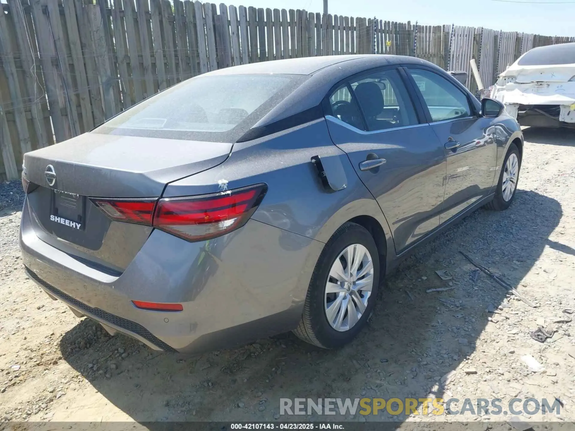 4 fotografías del automóvil dañado 3N1AB8BV0PY306169 NISSAN SENTRA 2023