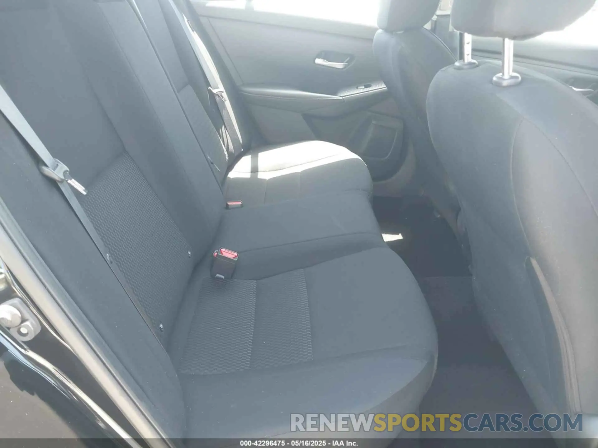 8 fotografías del automóvil dañado 3N1AB8BV1PY293089 NISSAN SENTRA 2023