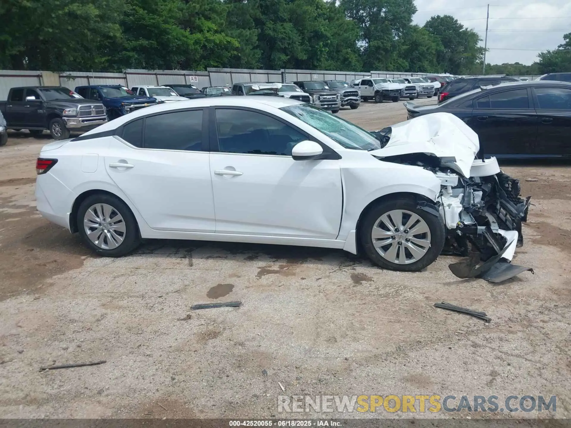 14 fotografías del automóvil dañado 3N1AB8BV3PY226459 NISSAN SENTRA 2023