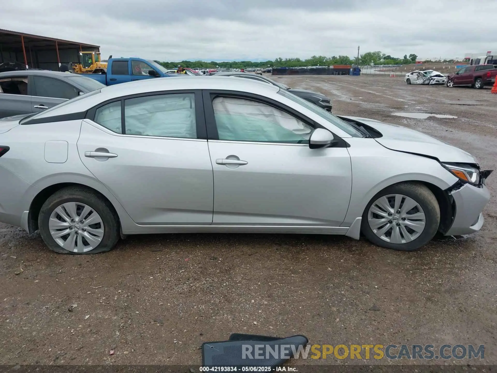 12 fotografías del automóvil dañado 3N1AB8BV5PY319709 NISSAN SENTRA 2023