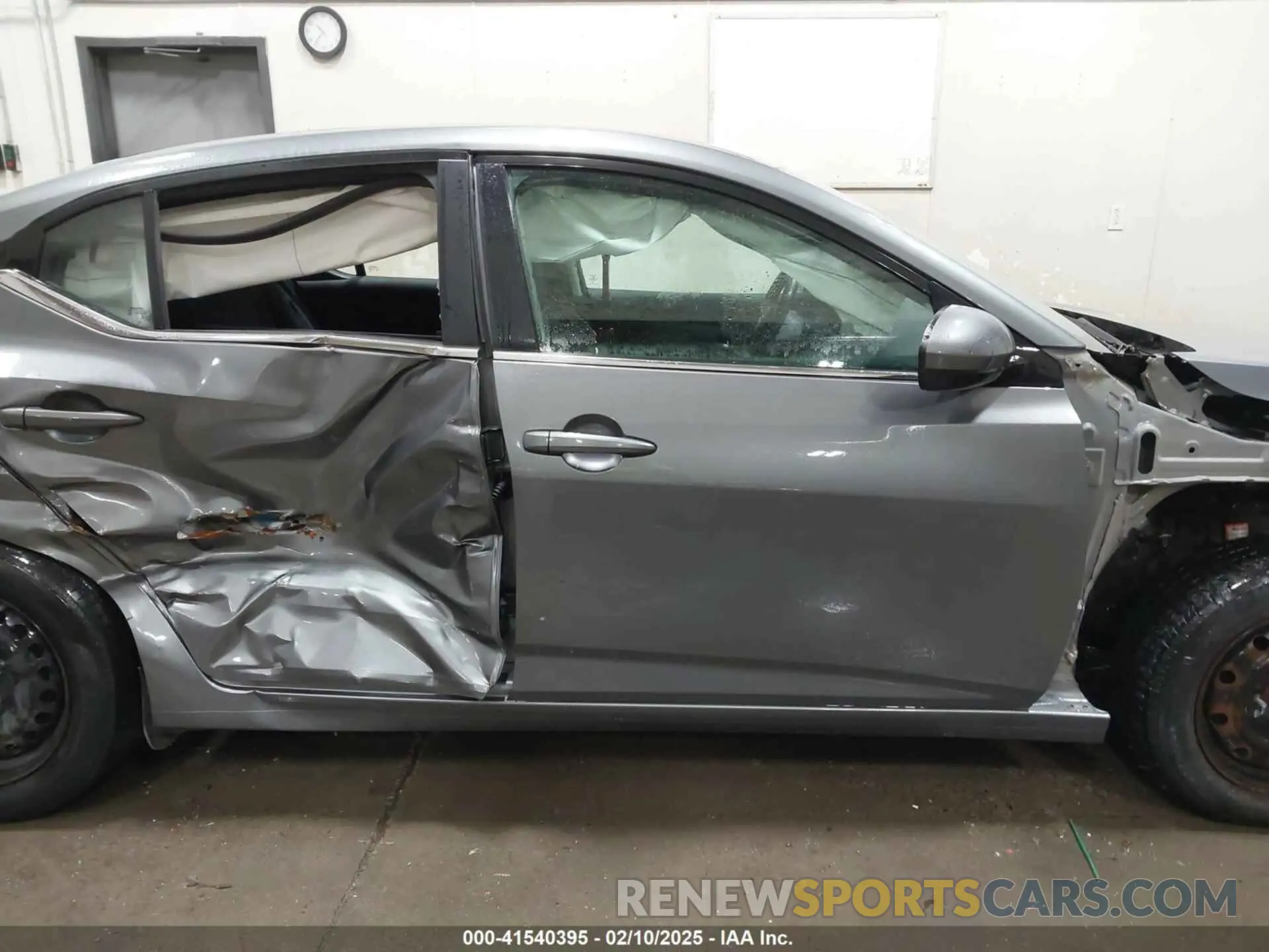 14 fotografías del automóvil dañado 3N1AB8BV6PY292617 NISSAN SENTRA 2023