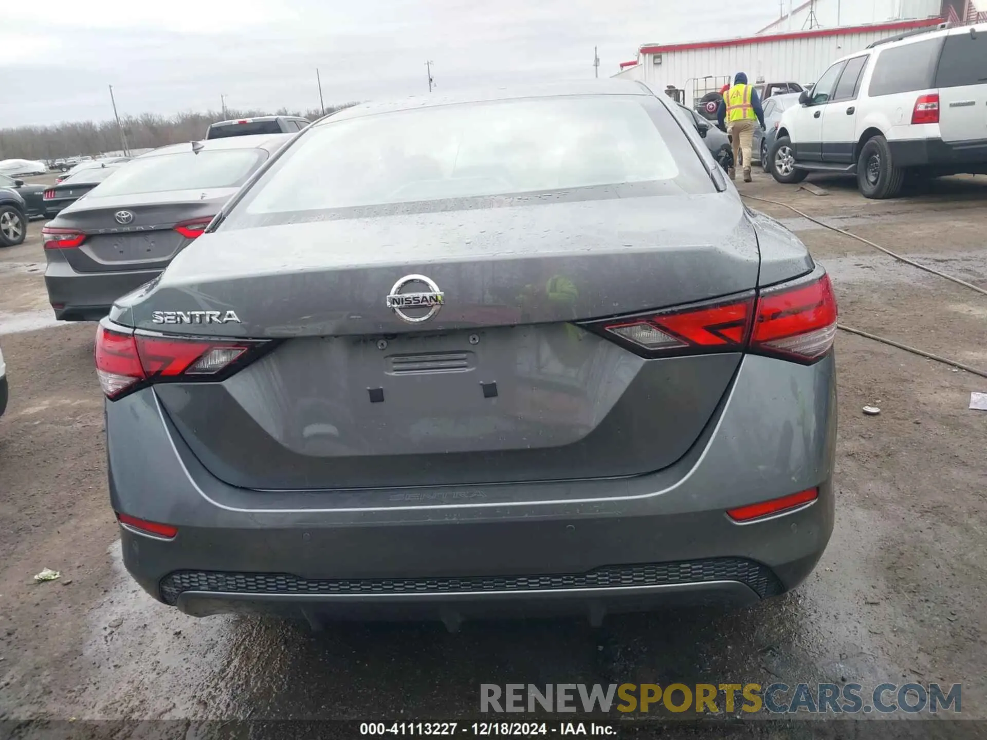 16 fotografías del automóvil dañado 3N1AB8BV7PY276636 NISSAN SENTRA 2023