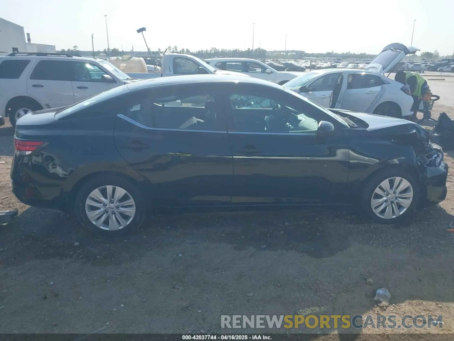 12 fotografías del automóvil dañado 3N1AB8BV7PY300434 NISSAN SENTRA 2023